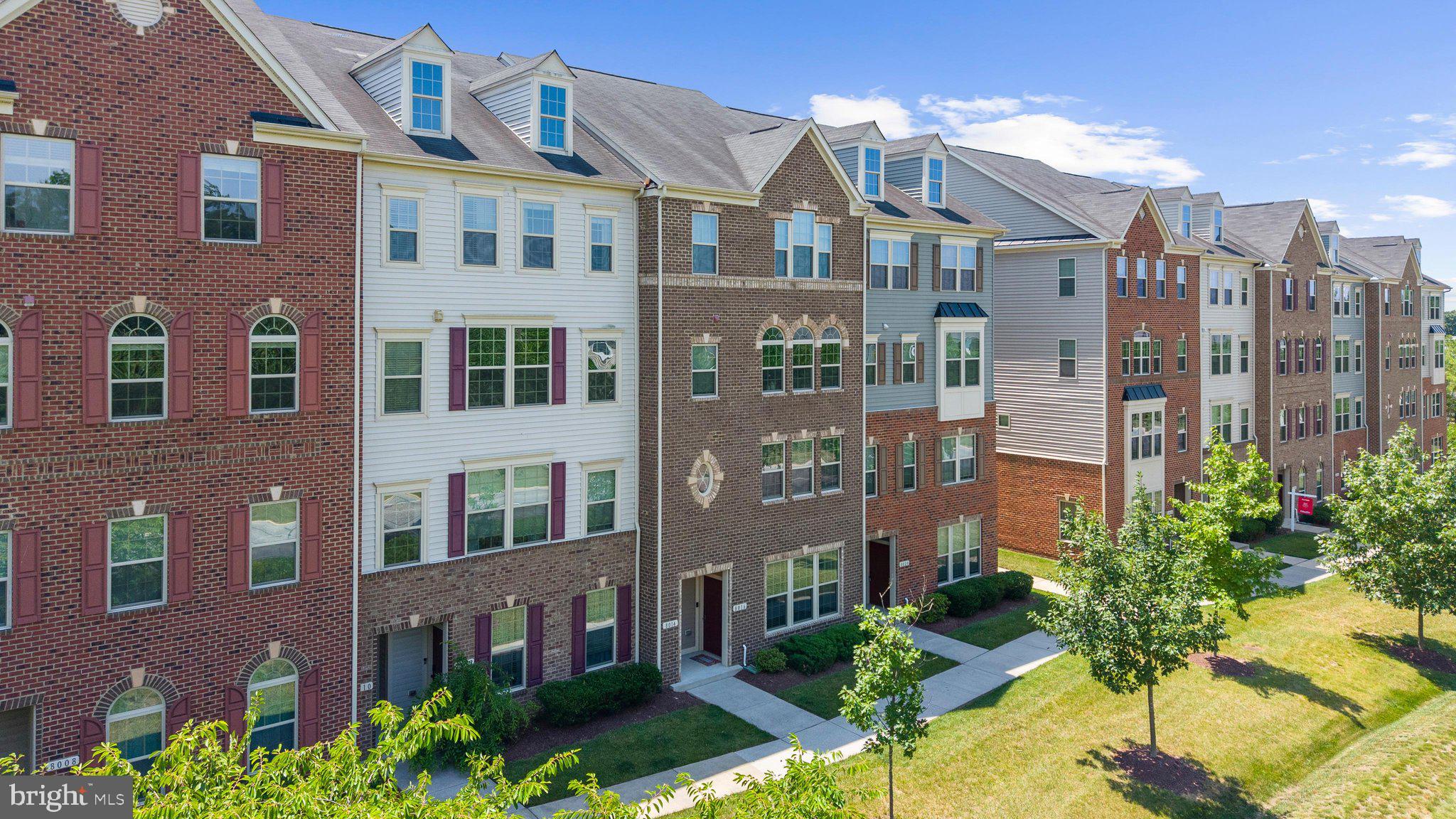 ORCHARD SQUARE - Residential