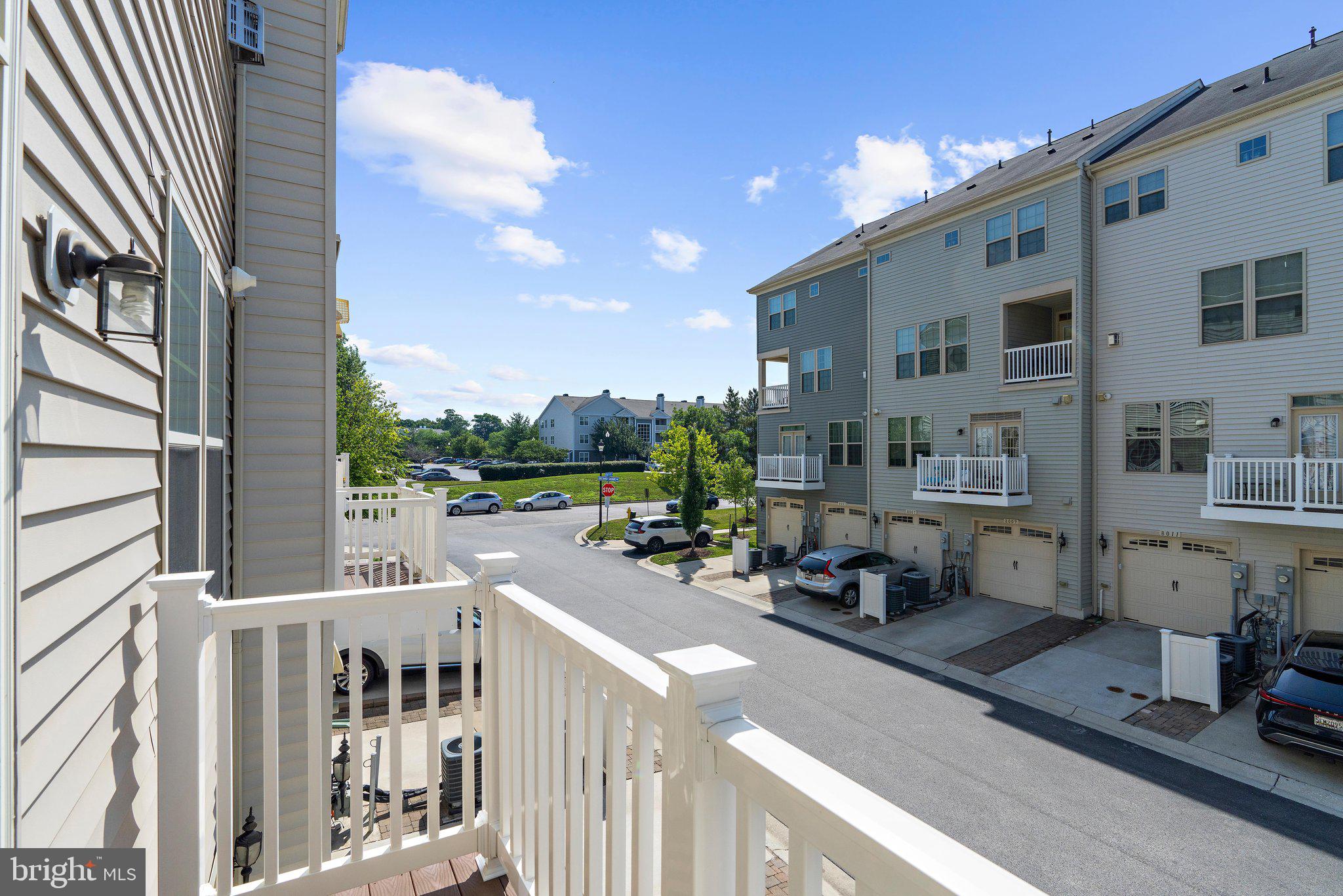 ORCHARD SQUARE - Residential