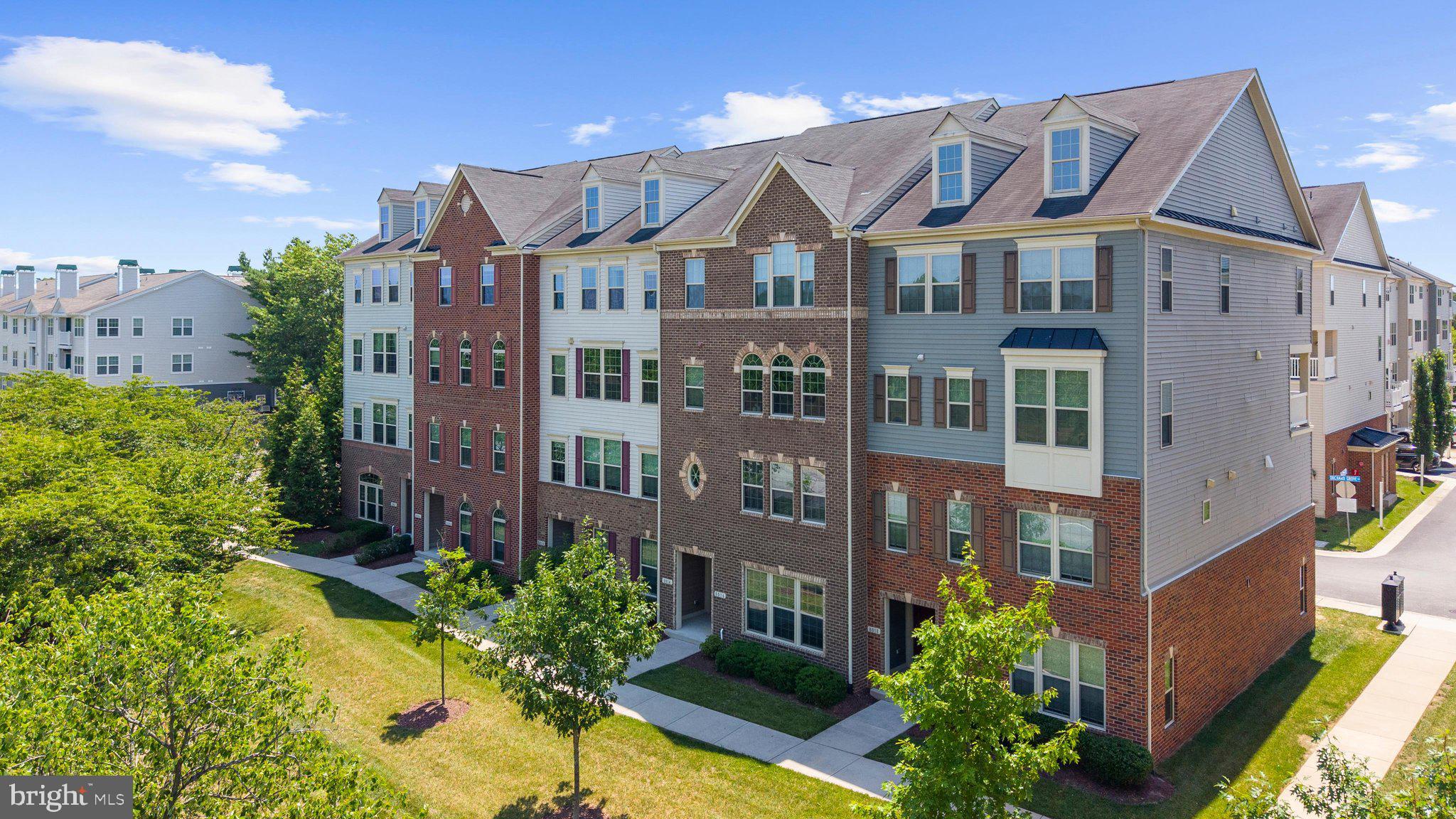 ORCHARD SQUARE - Residential