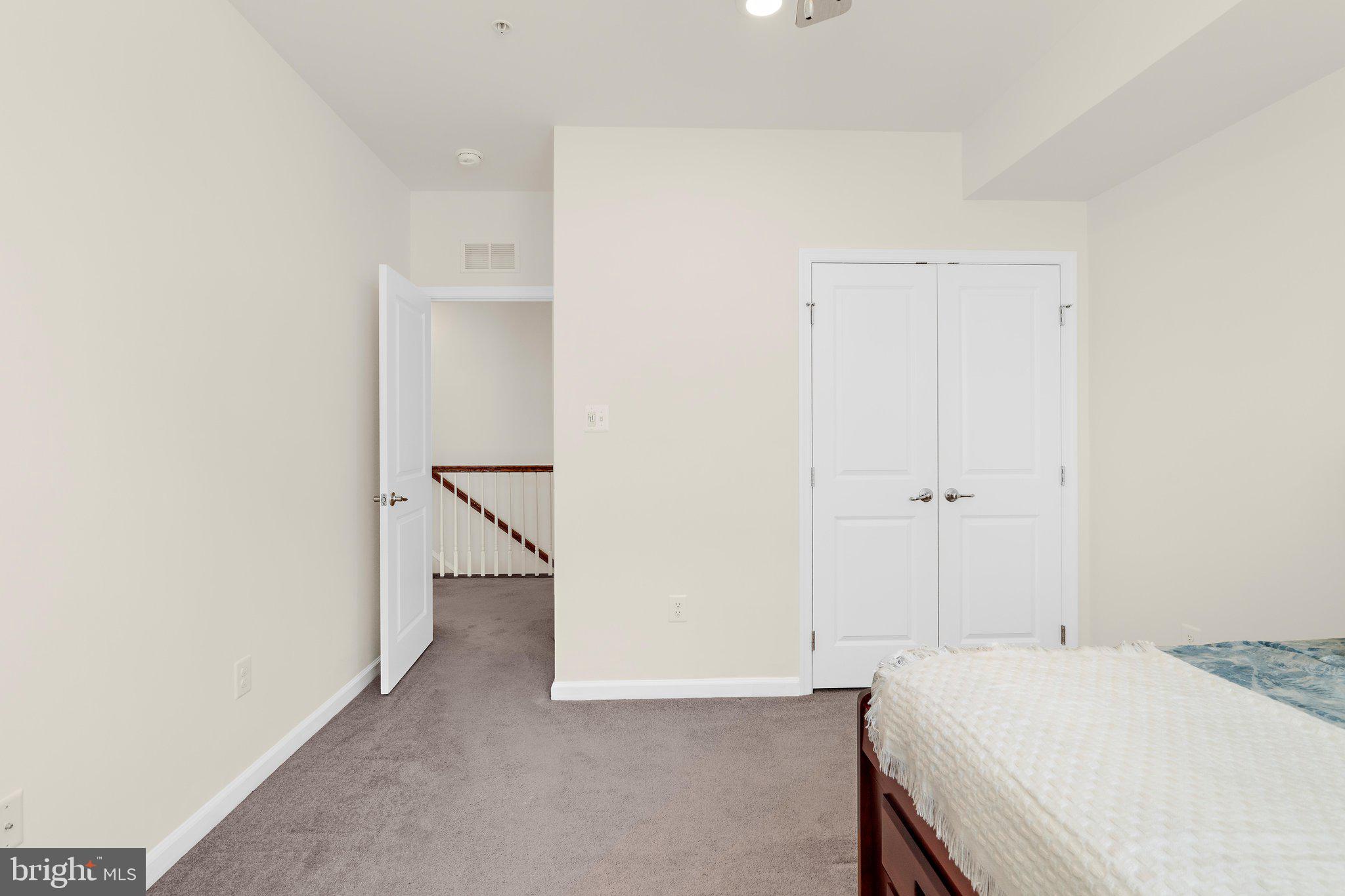 ORCHARD SQUARE - Residential