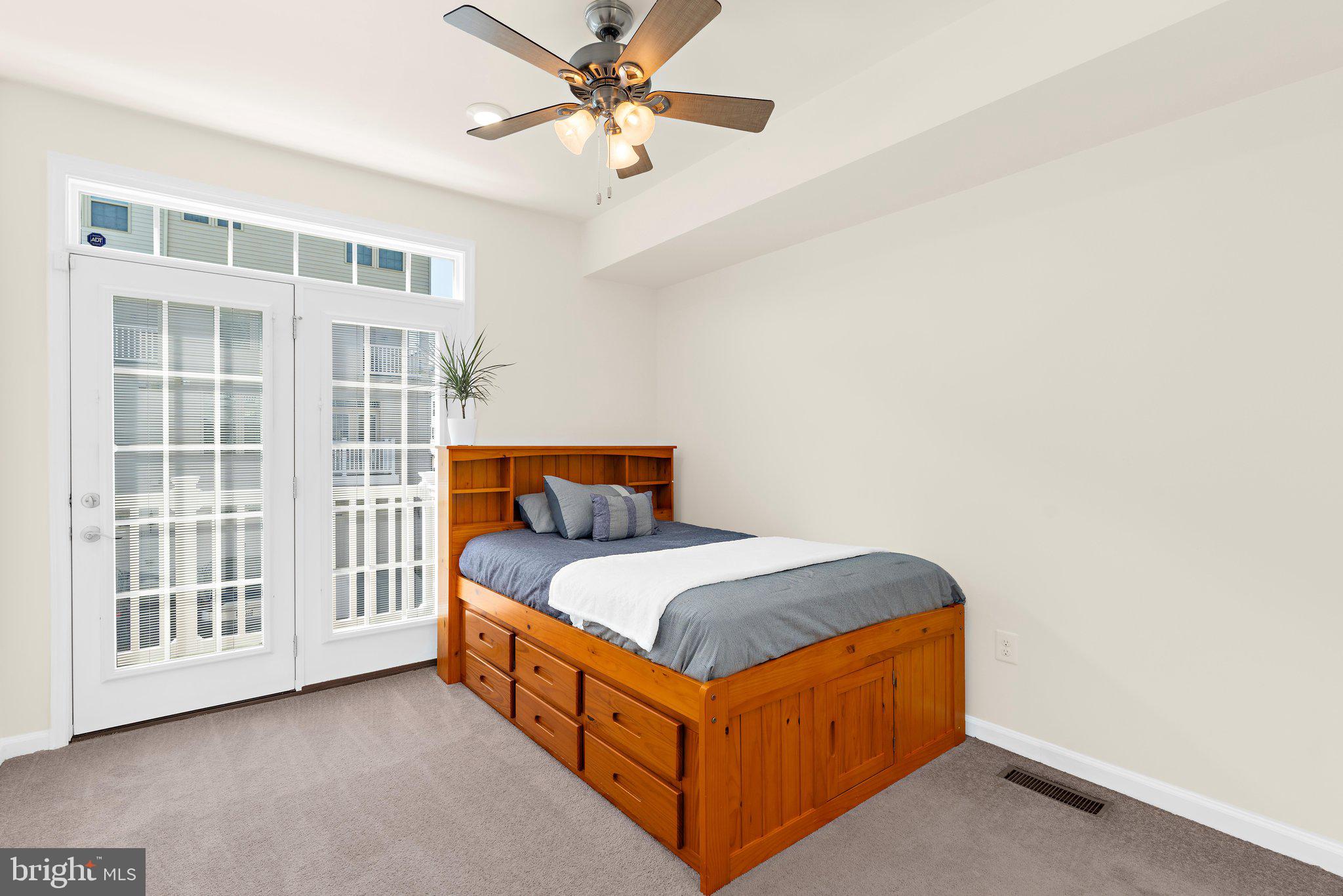 ORCHARD SQUARE - Residential