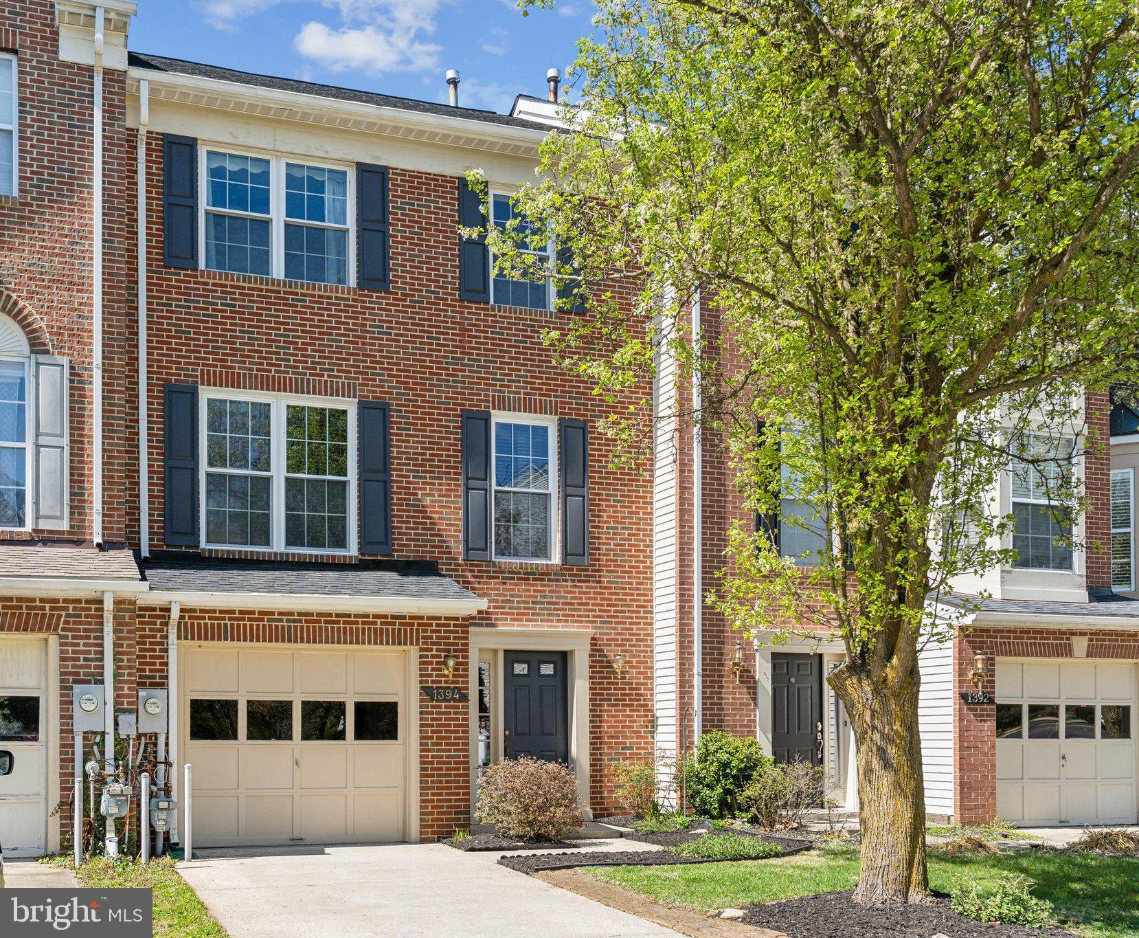 WATERFORD - Residential Lease