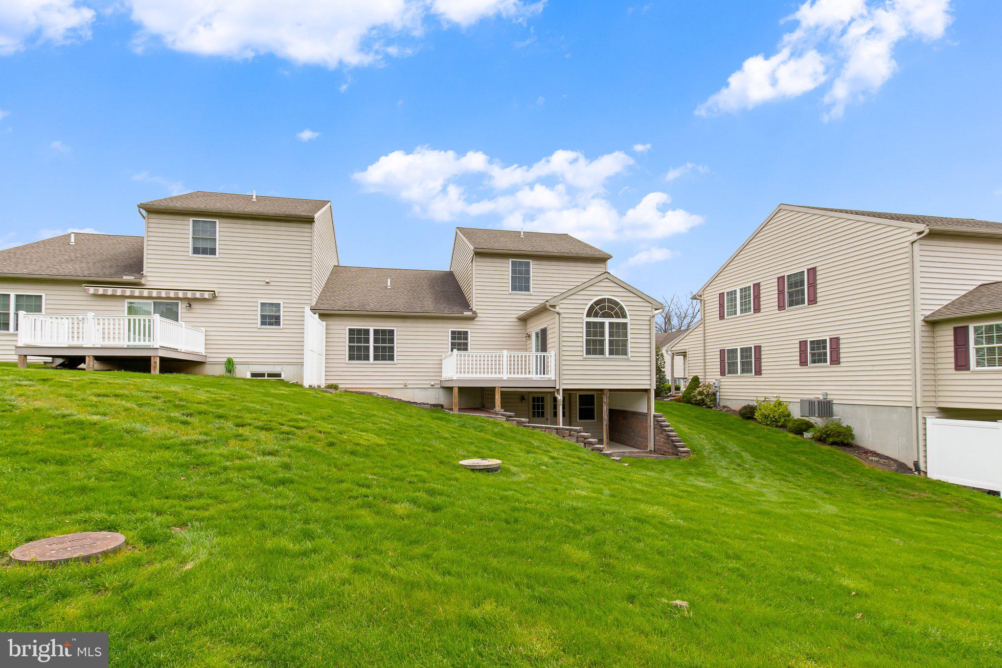 WOODS EDGE OF ELIZABETHTOWN - Residential
