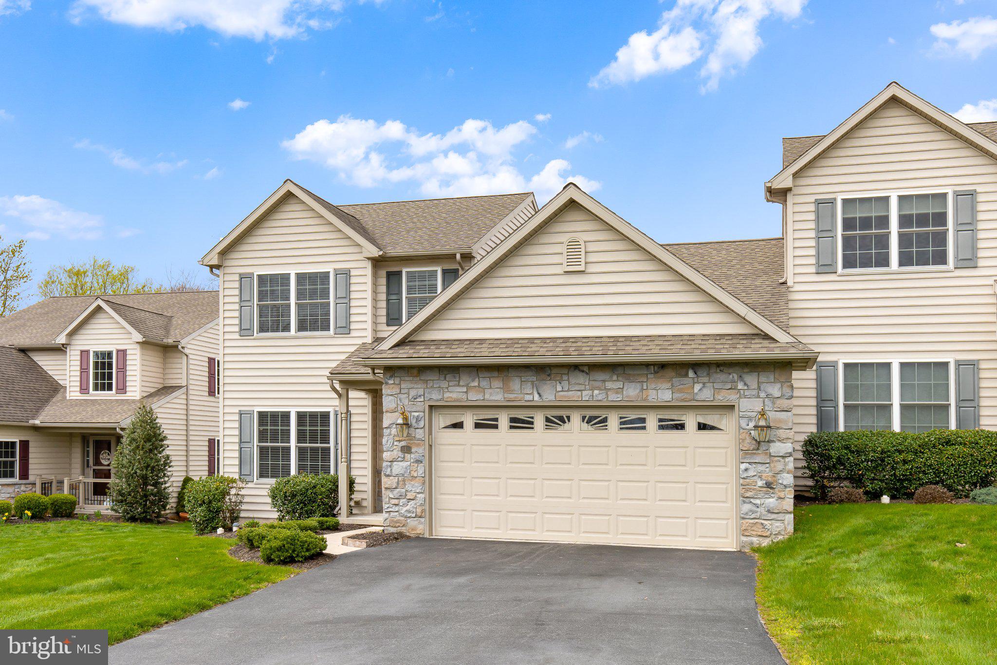 WOODS EDGE OF ELIZABETHTOWN - Residential