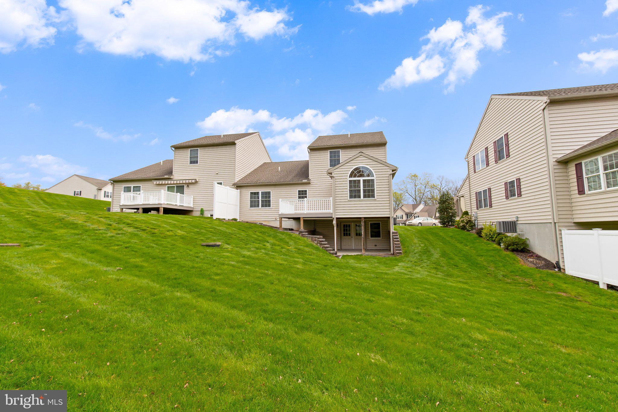 WOODS EDGE OF ELIZABETHTOWN - Residential