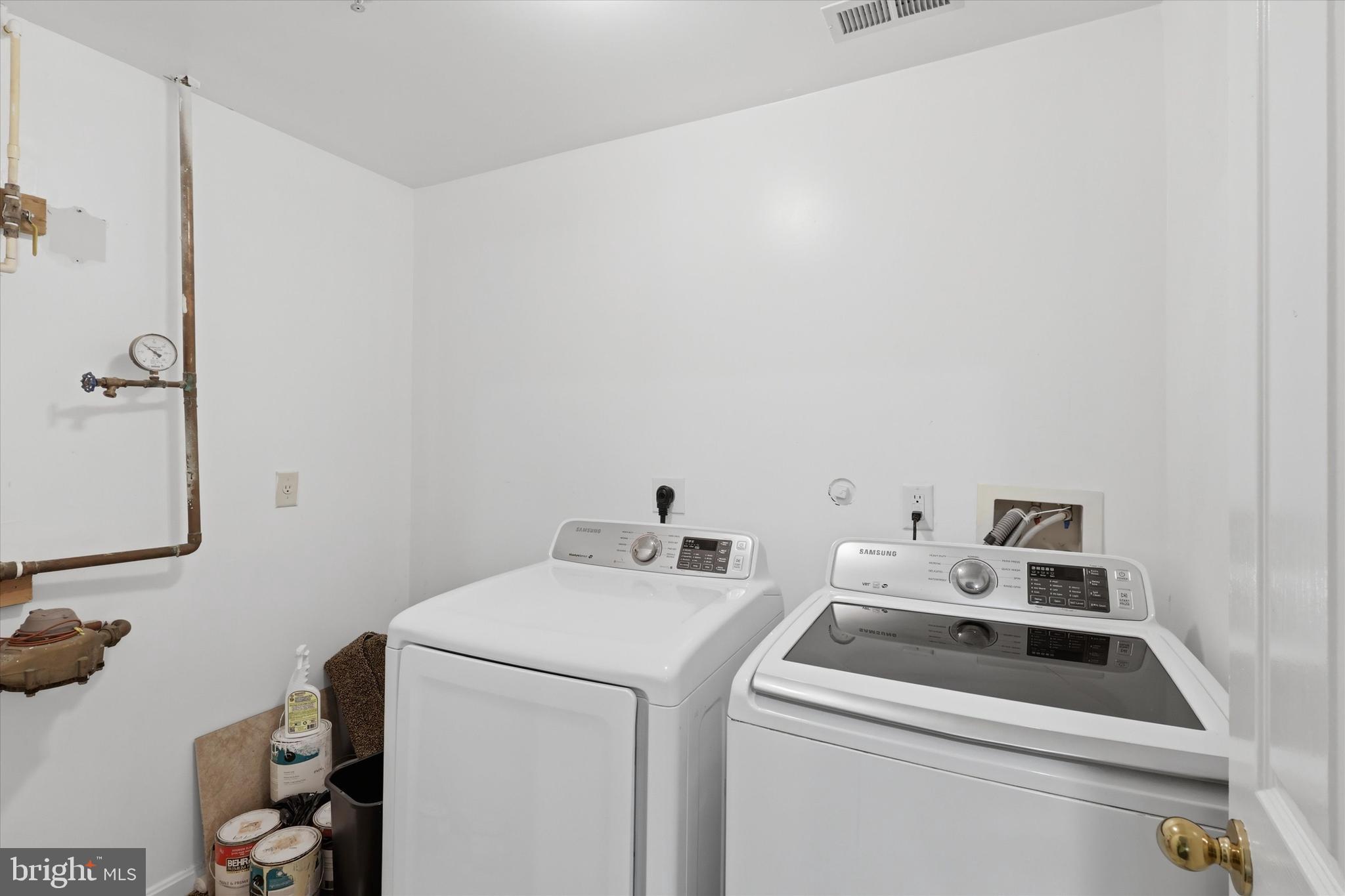 WILLOW BROOK - Residential