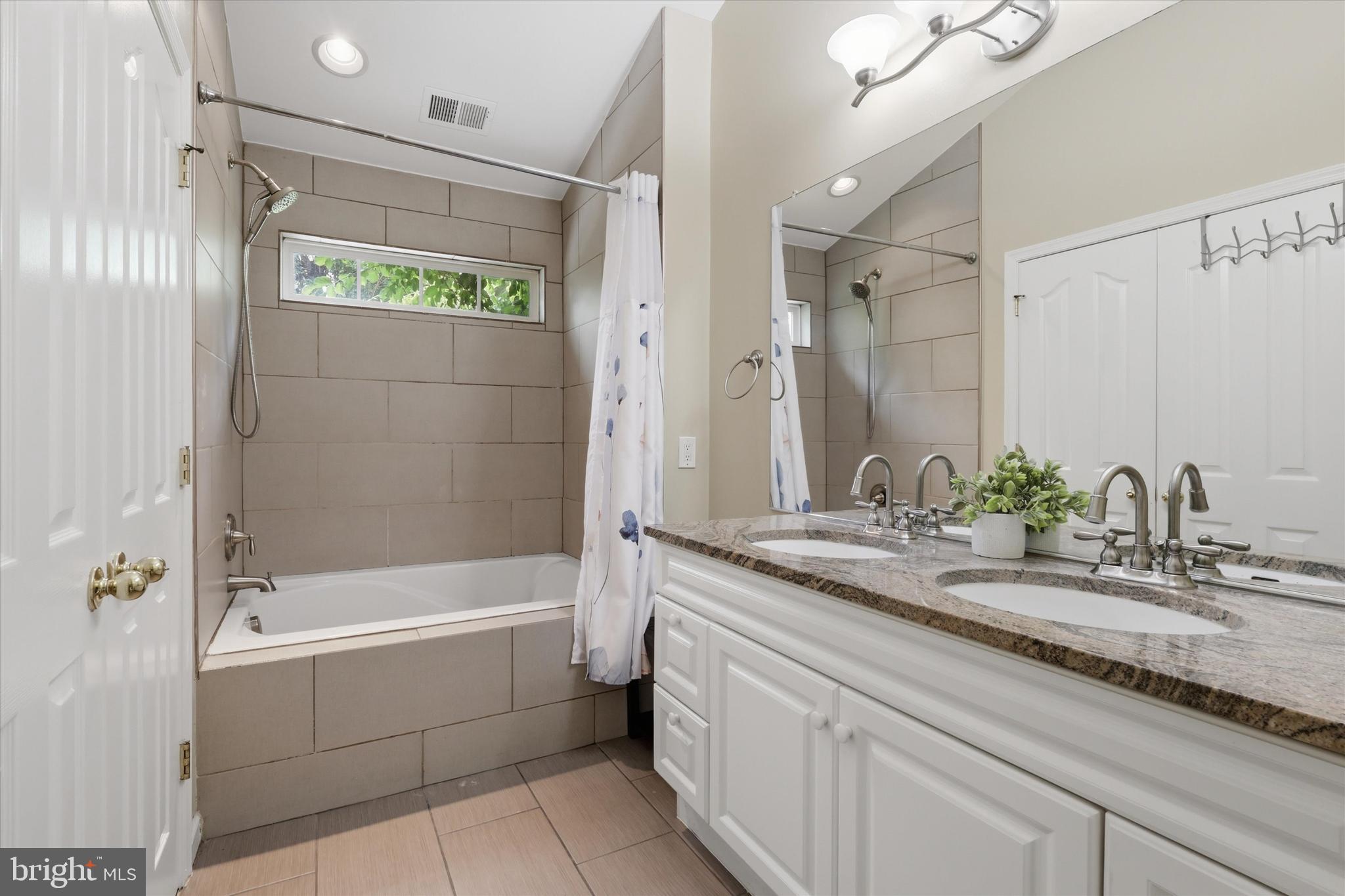 WILLOW BROOK - Residential
