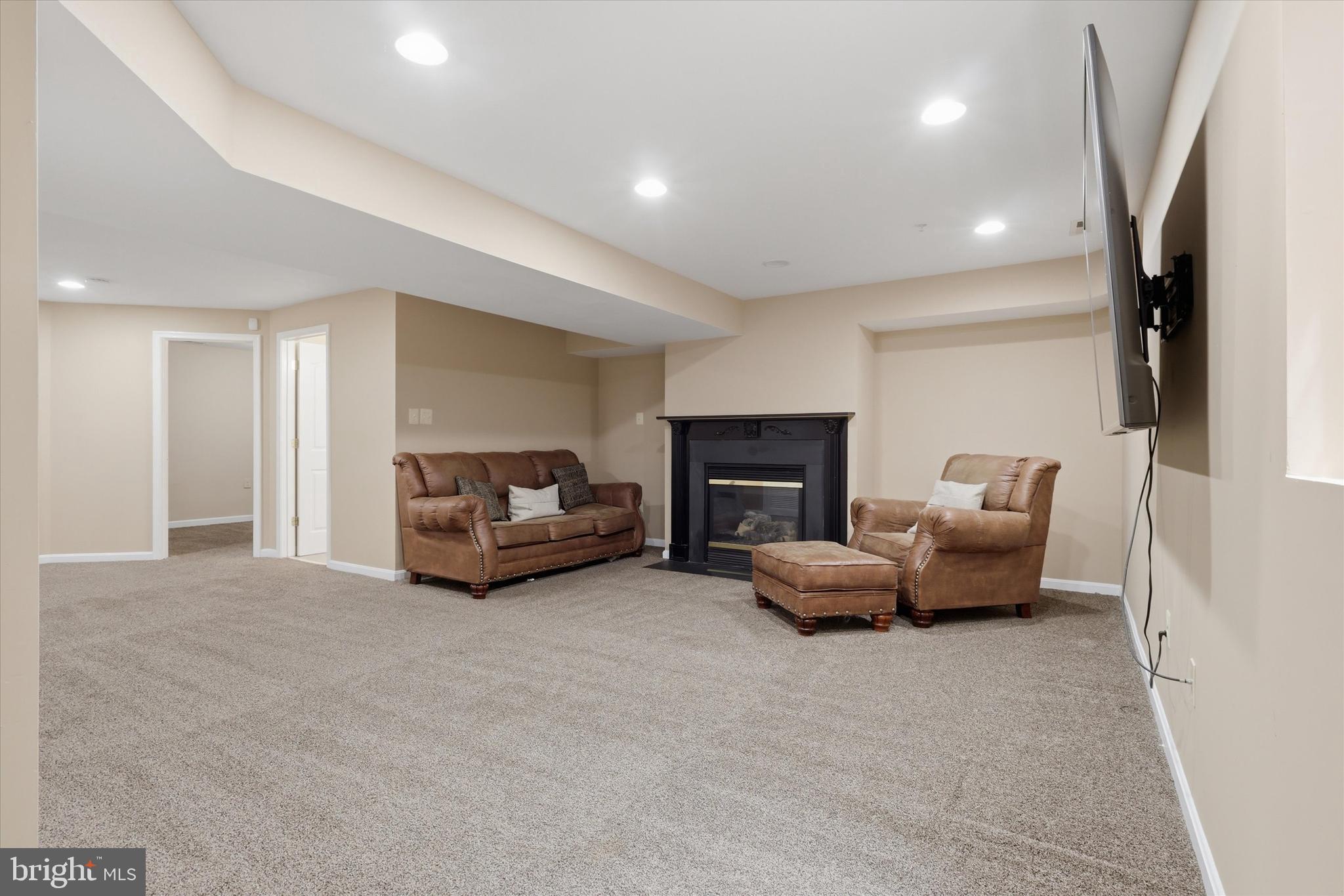 WILLOW BROOK - Residential