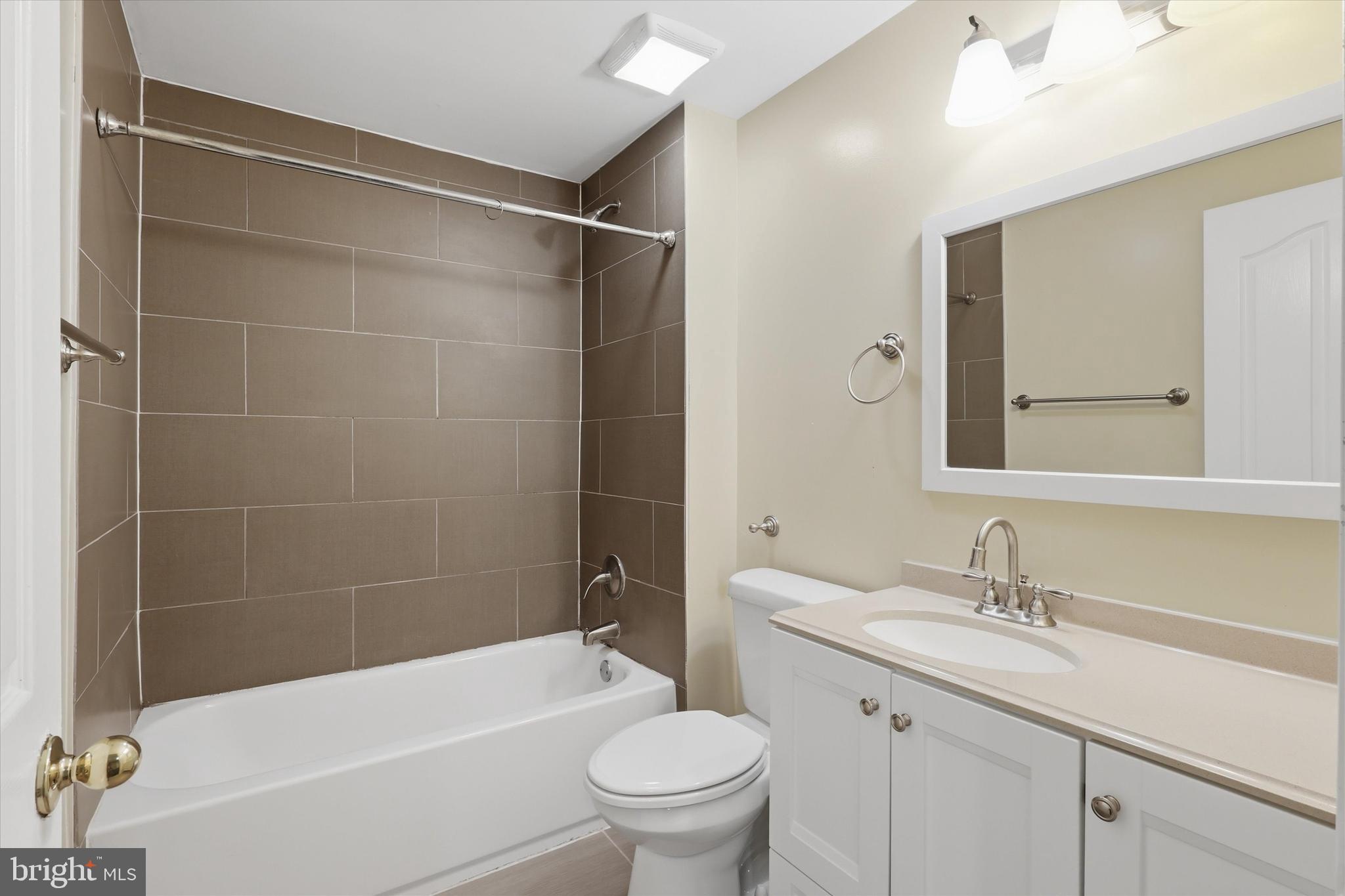 WILLOW BROOK - Residential