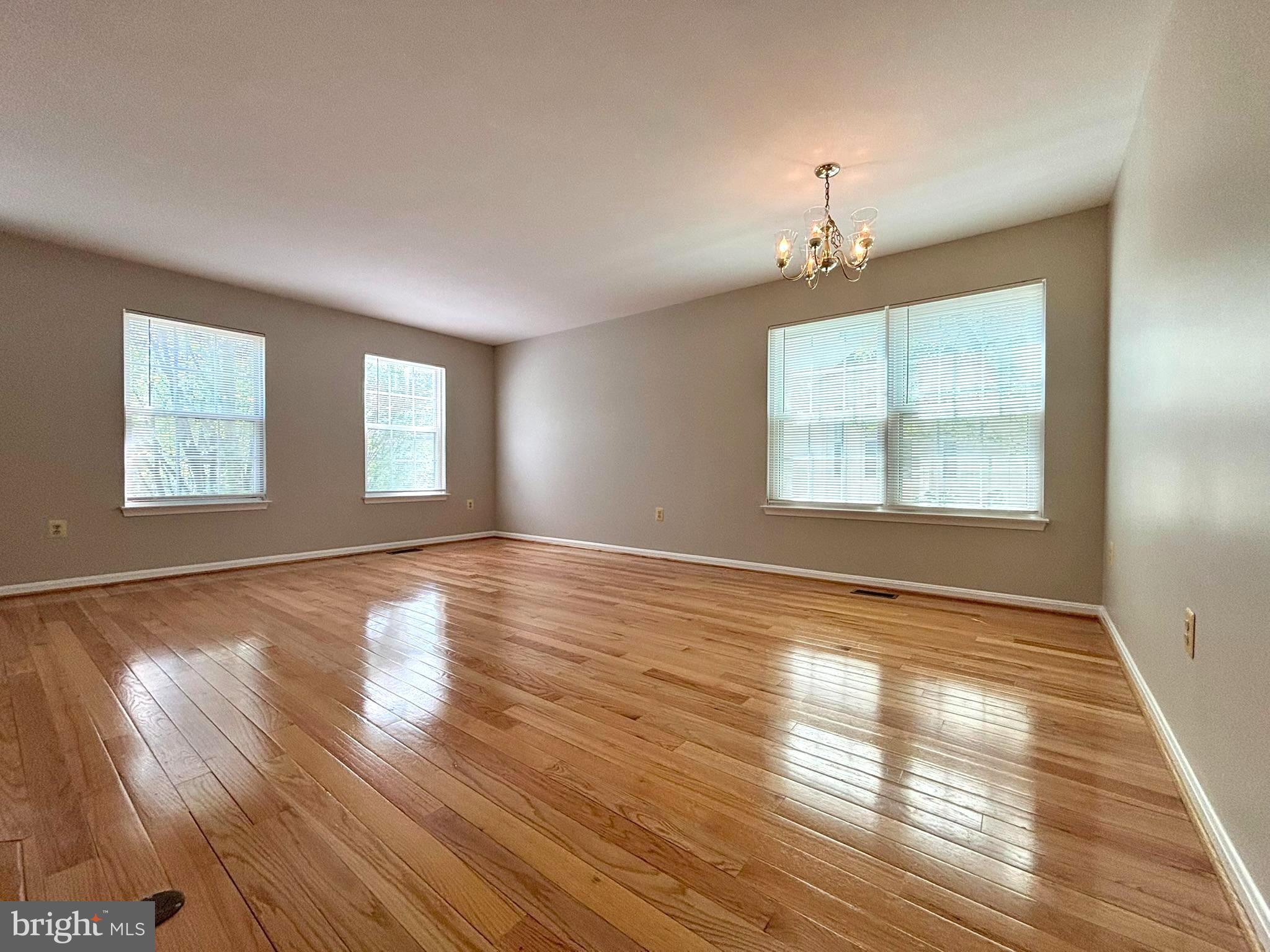 GROVEWOOD - Residential Lease