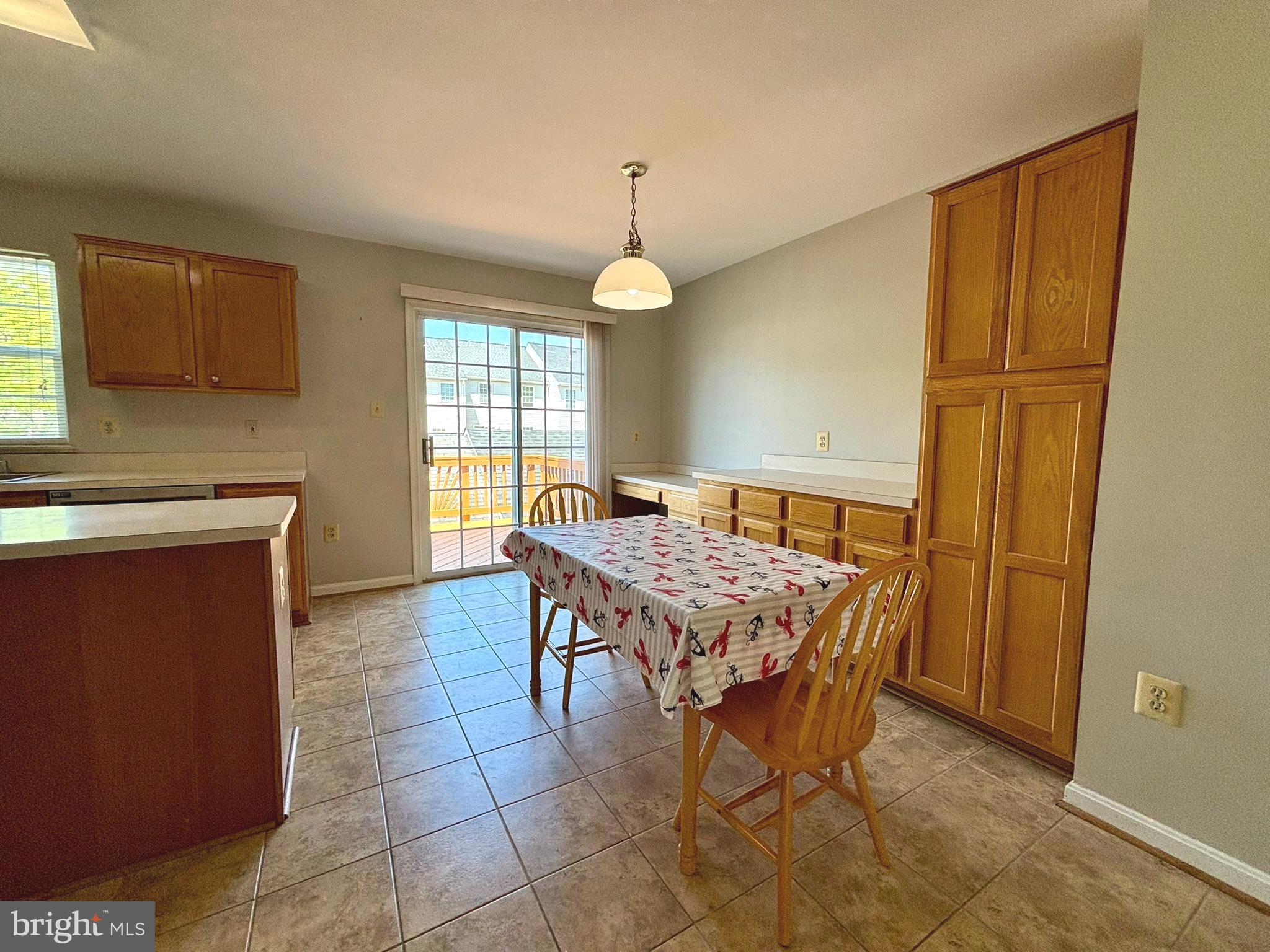 GROVEWOOD - Residential Lease