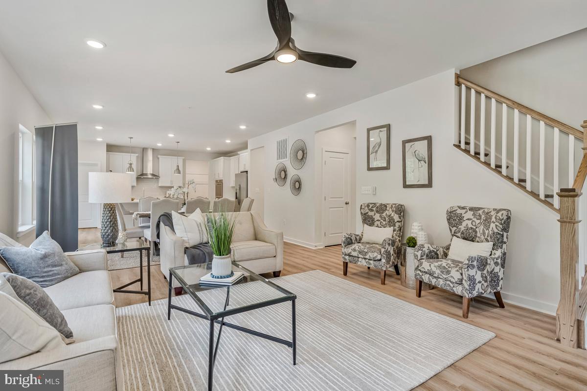 OYSTER HARBOR - Residential