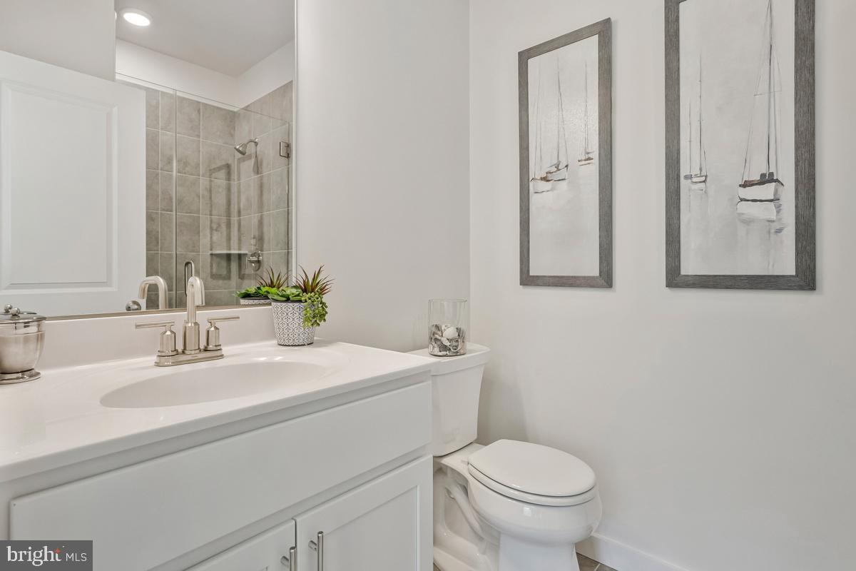 OYSTER HARBOR - Residential