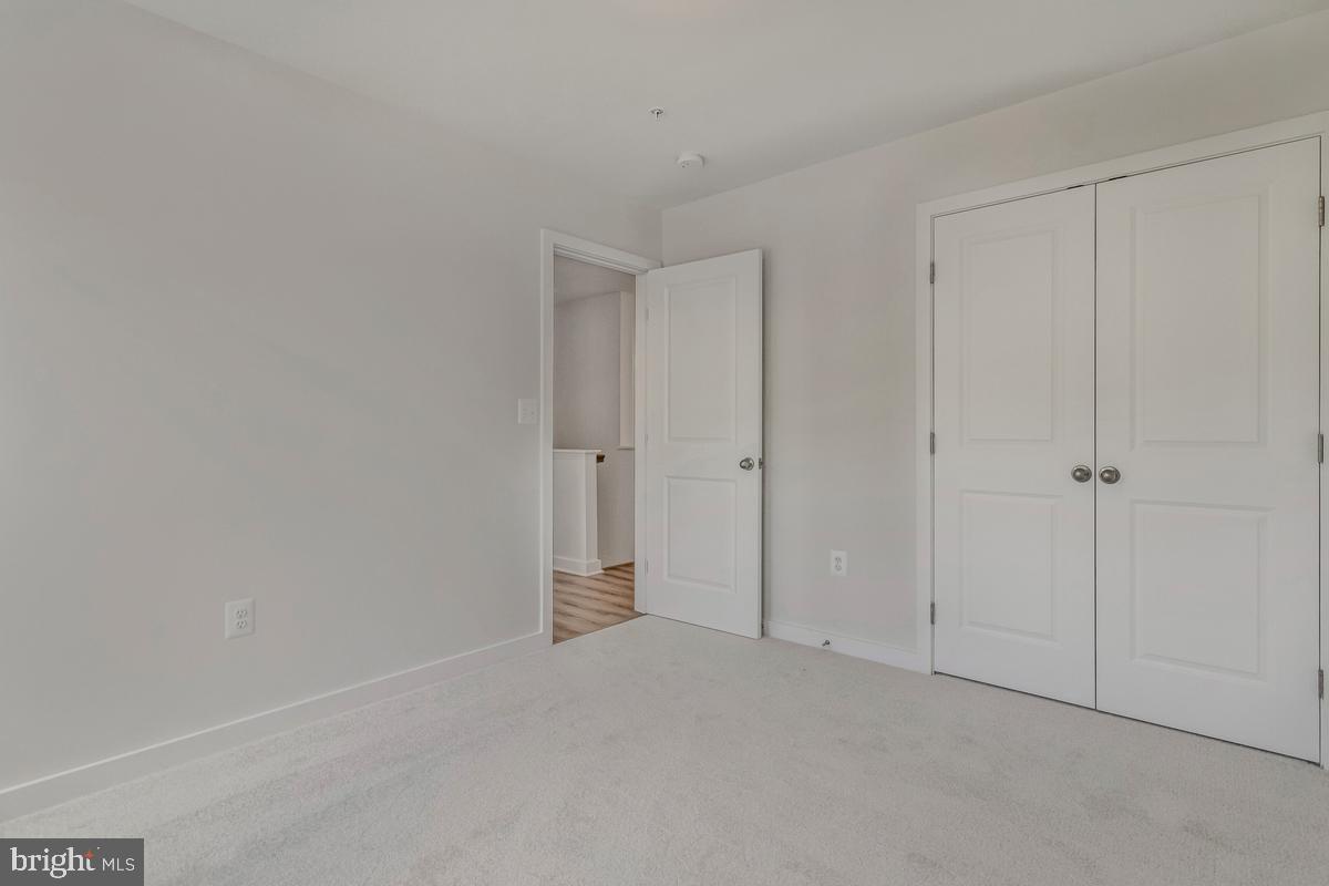 OYSTER HARBOR - Residential