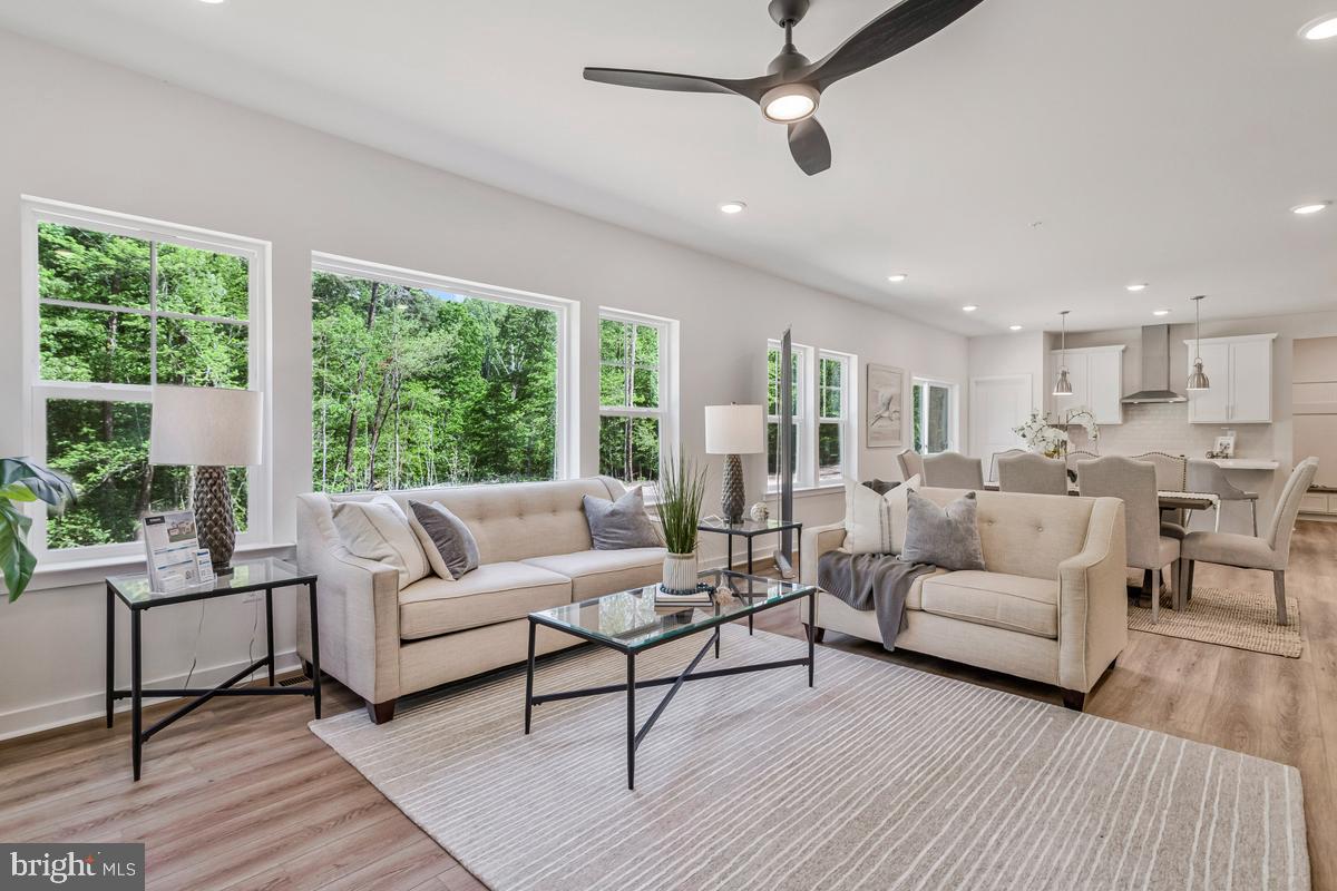 OYSTER HARBOR - Residential