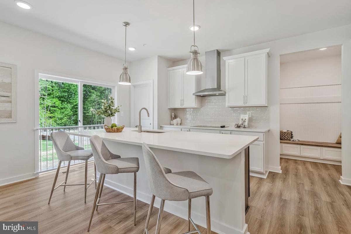 OYSTER HARBOR - Residential