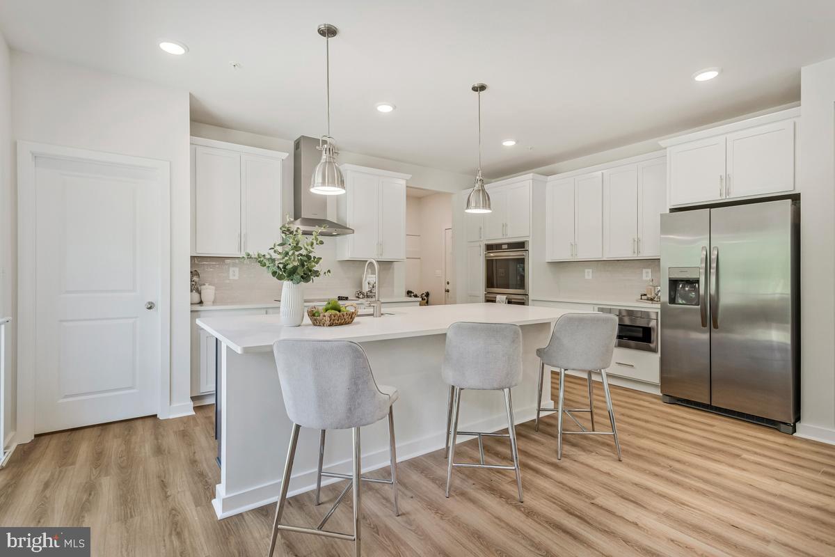 OYSTER HARBOR - Residential