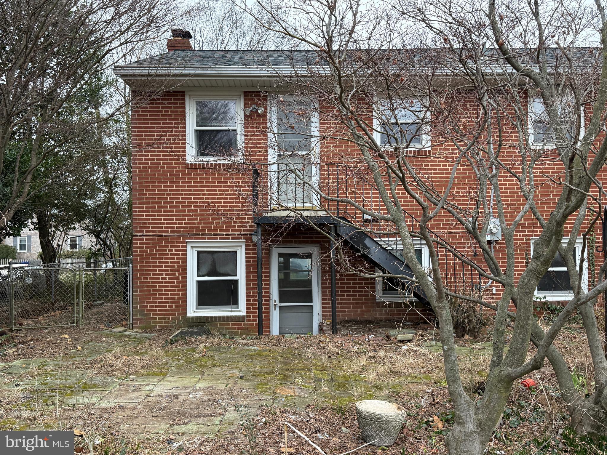 BRANDON VILLAGE - Residential