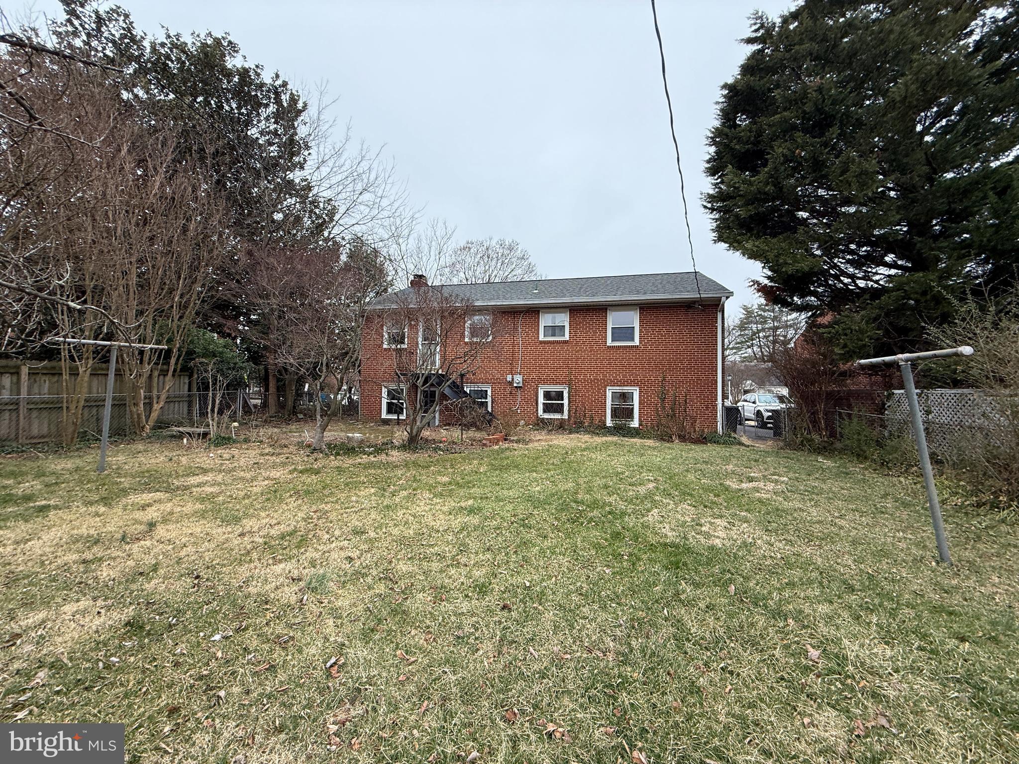 BRANDON VILLAGE - Residential