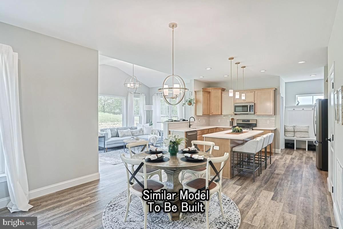 HICKORY POINTE - Residential