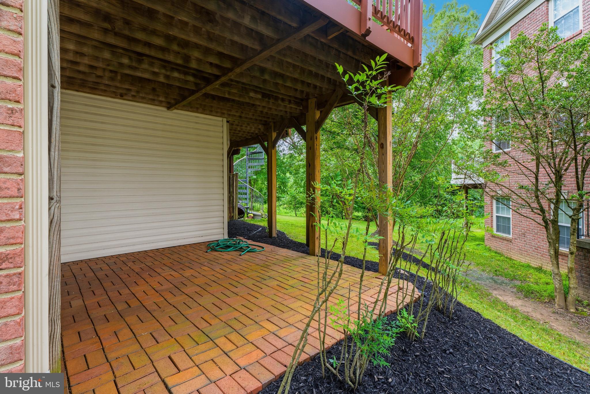 WAVERLY WOODS - Residential