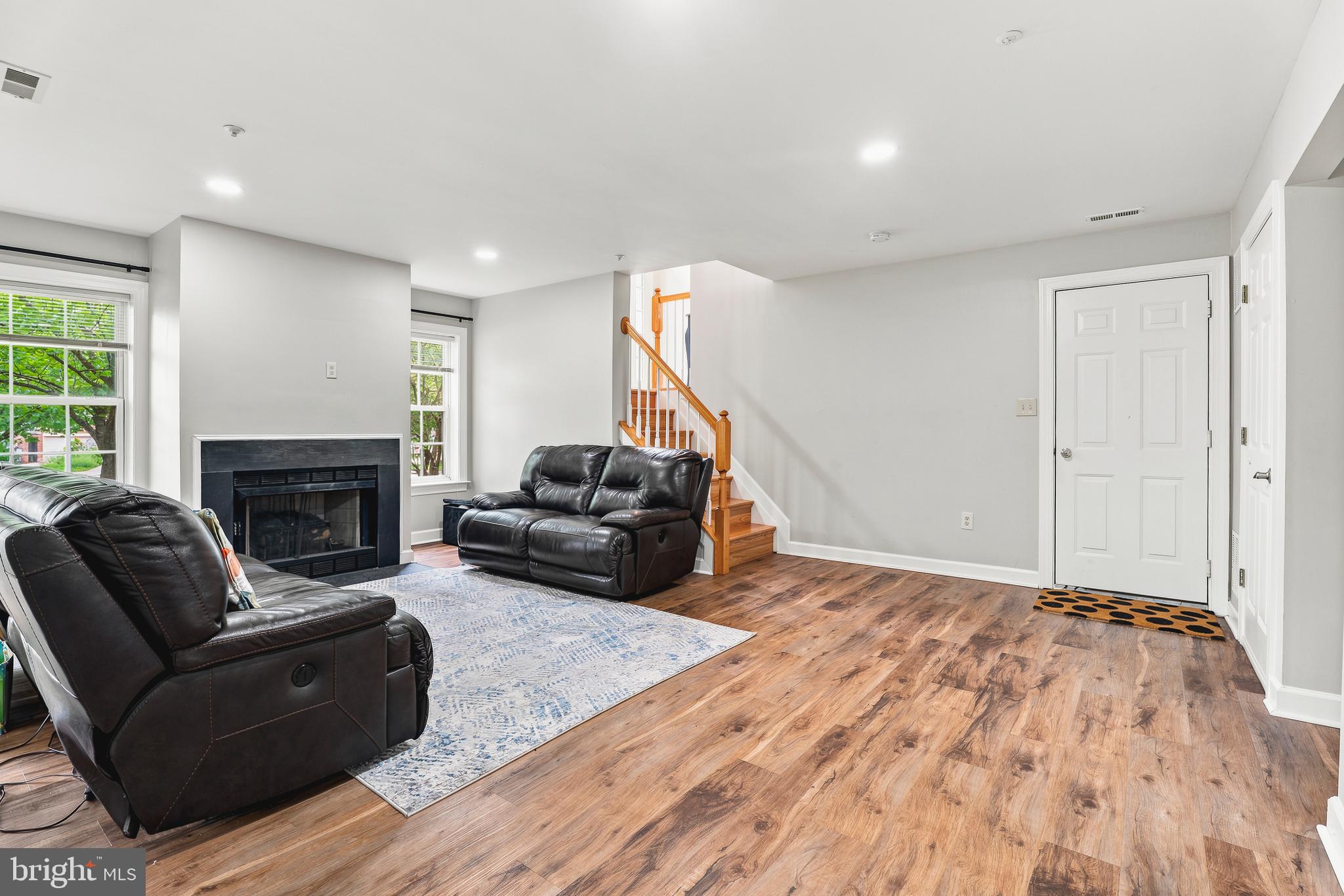 WAVERLY WOODS - Residential