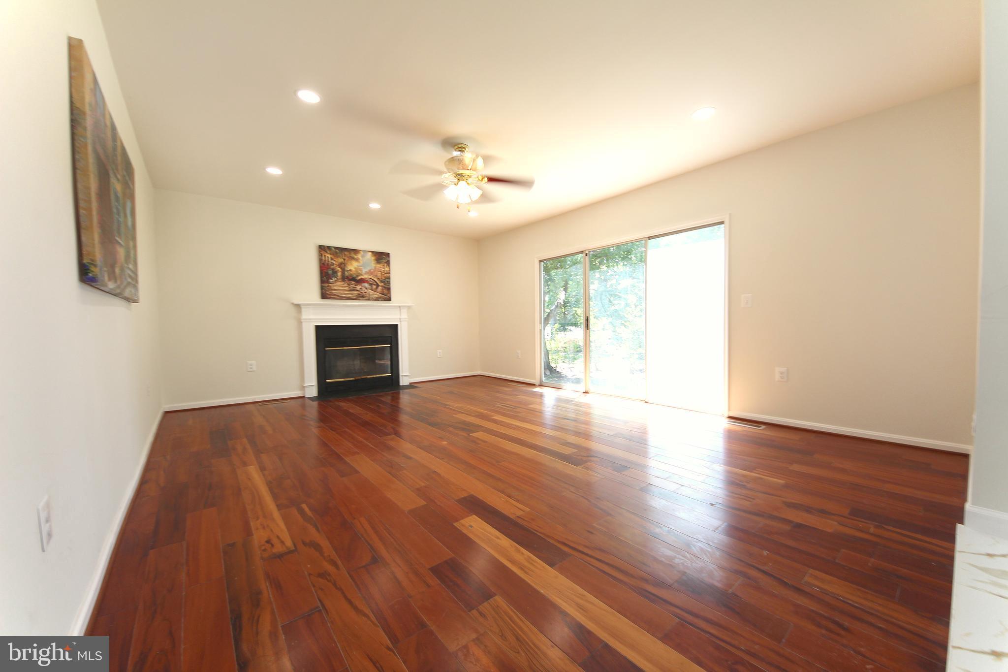 CLINTON - Residential