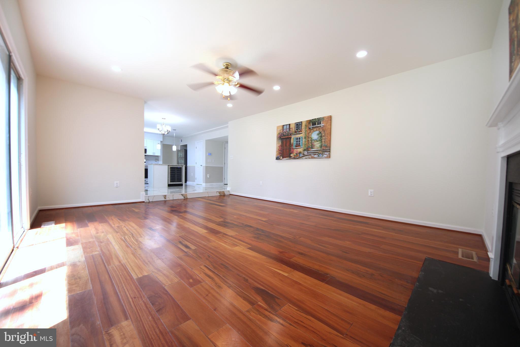 CLINTON - Residential