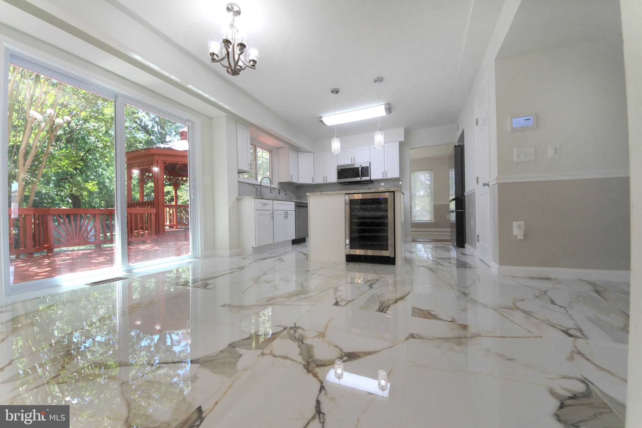 CLINTON - Residential
