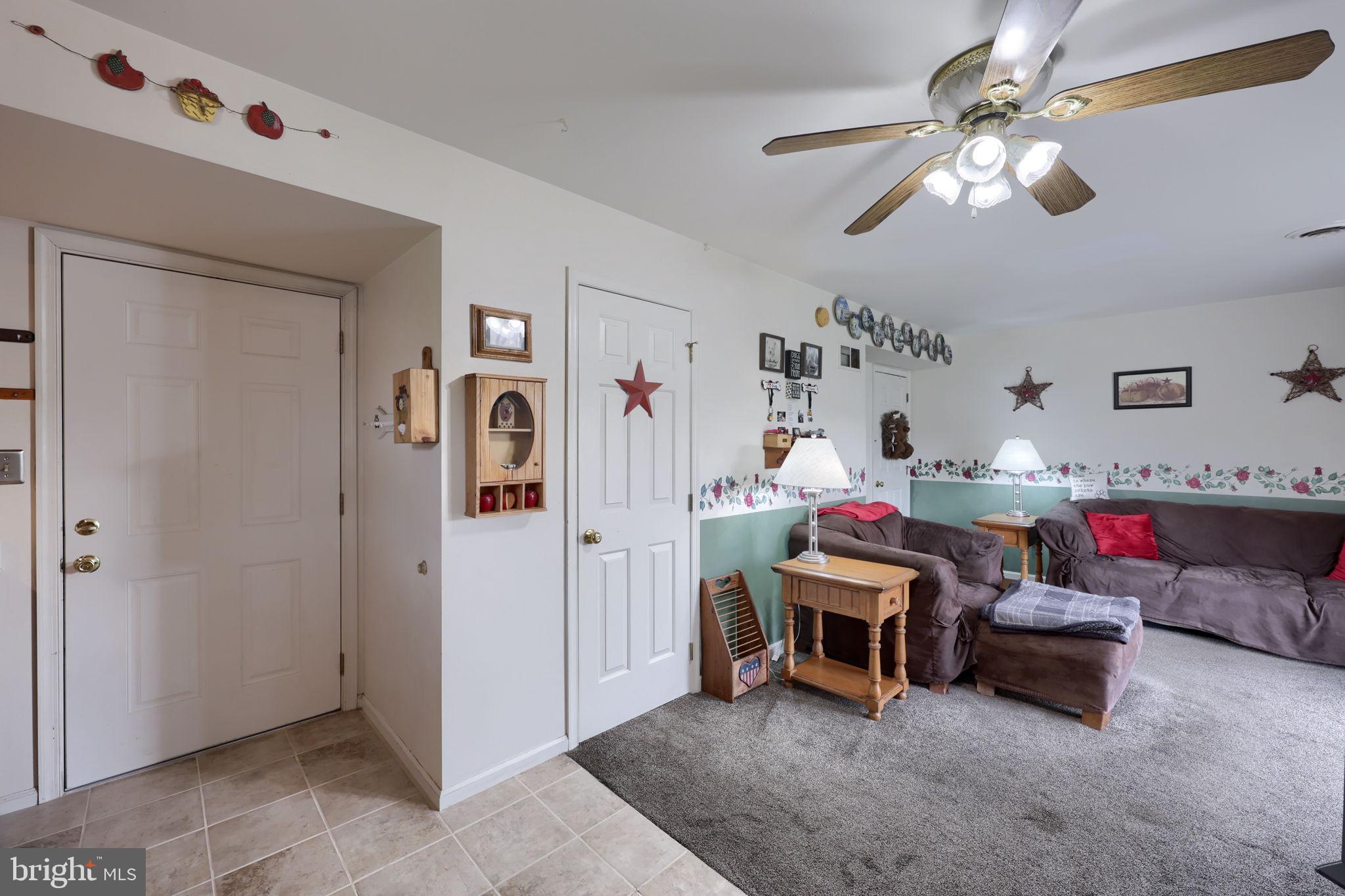 WANDERING STREAM ESTATES - Residential