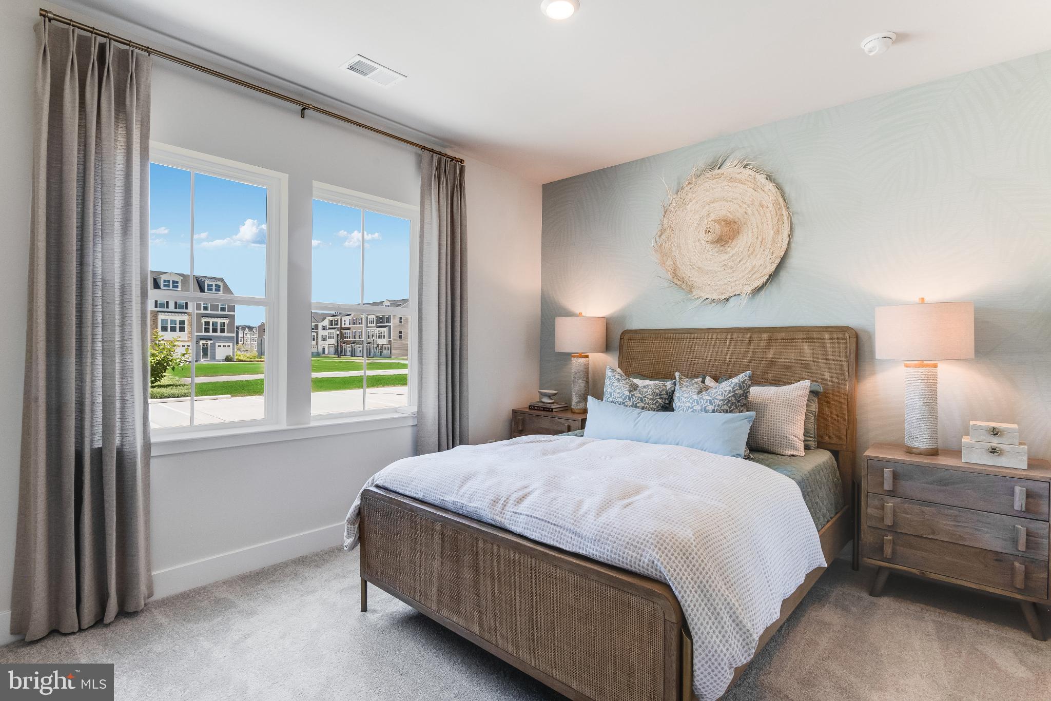 SOMERTON CHASE - Residential