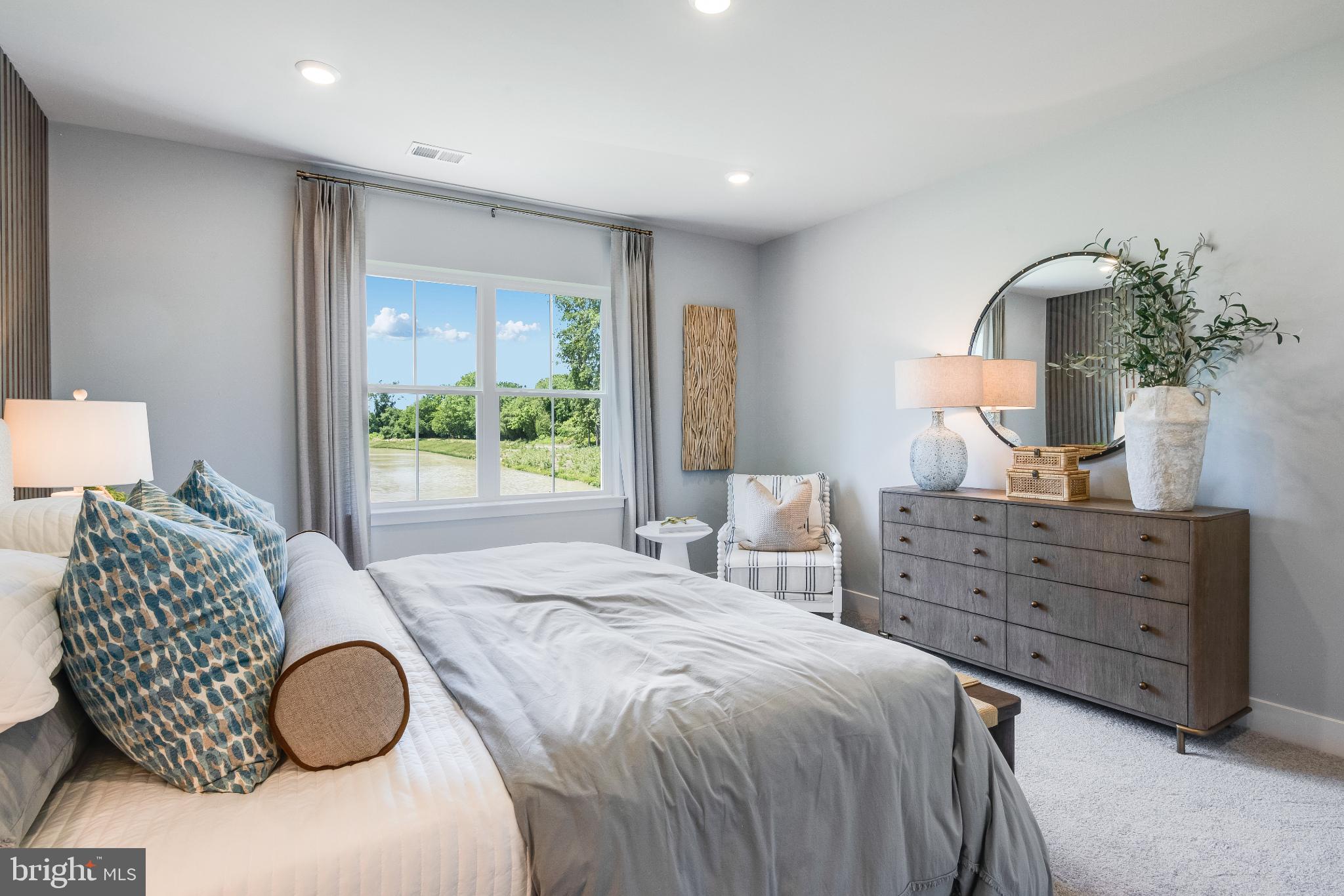 SOMERTON CHASE - Residential