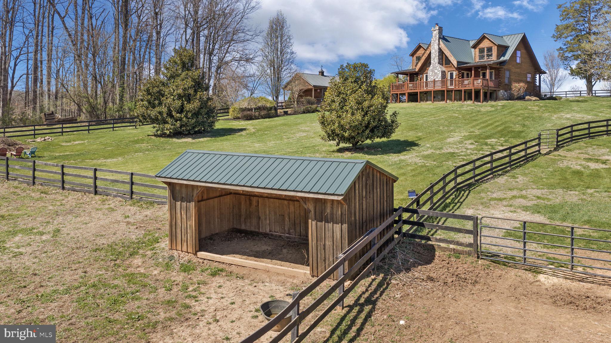MAJESTIC RIDGE ESTATES - Residential