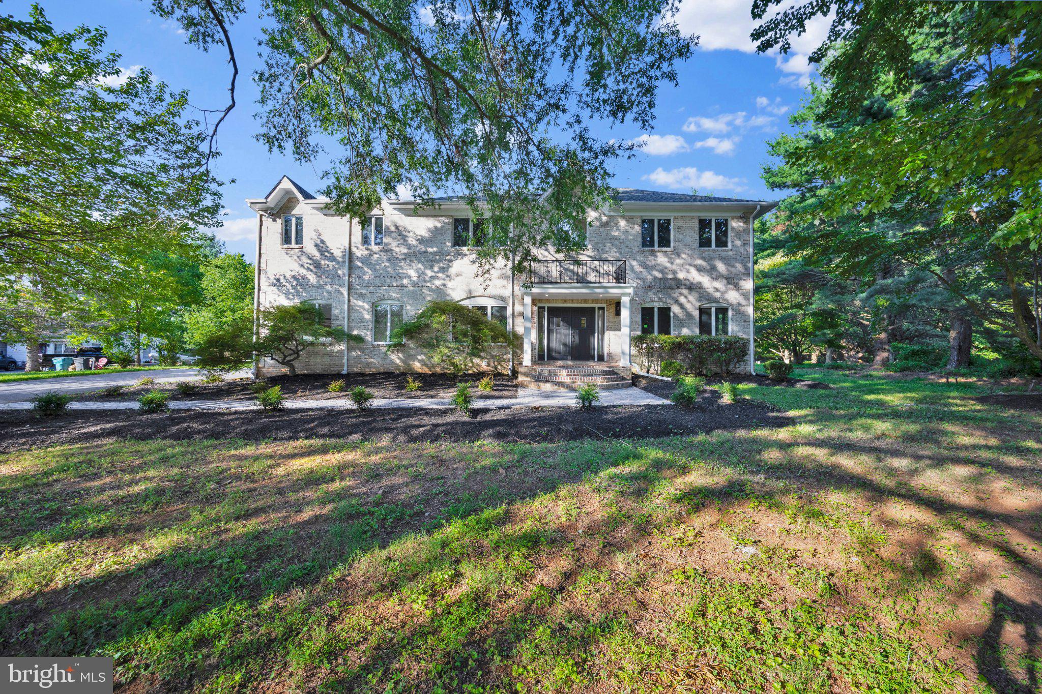 BURNHAM HILLS - Residential