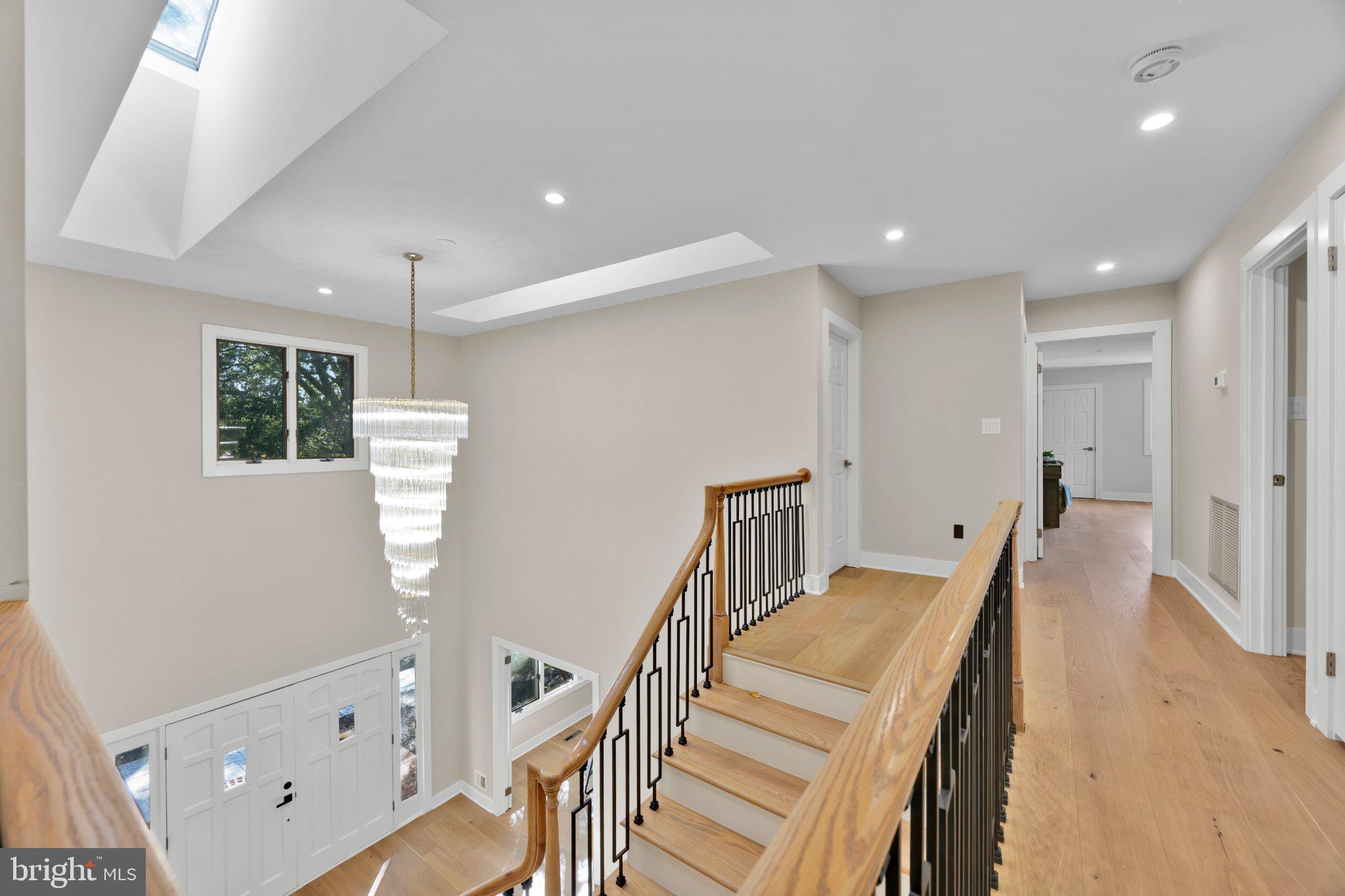 BURNHAM HILLS - Residential