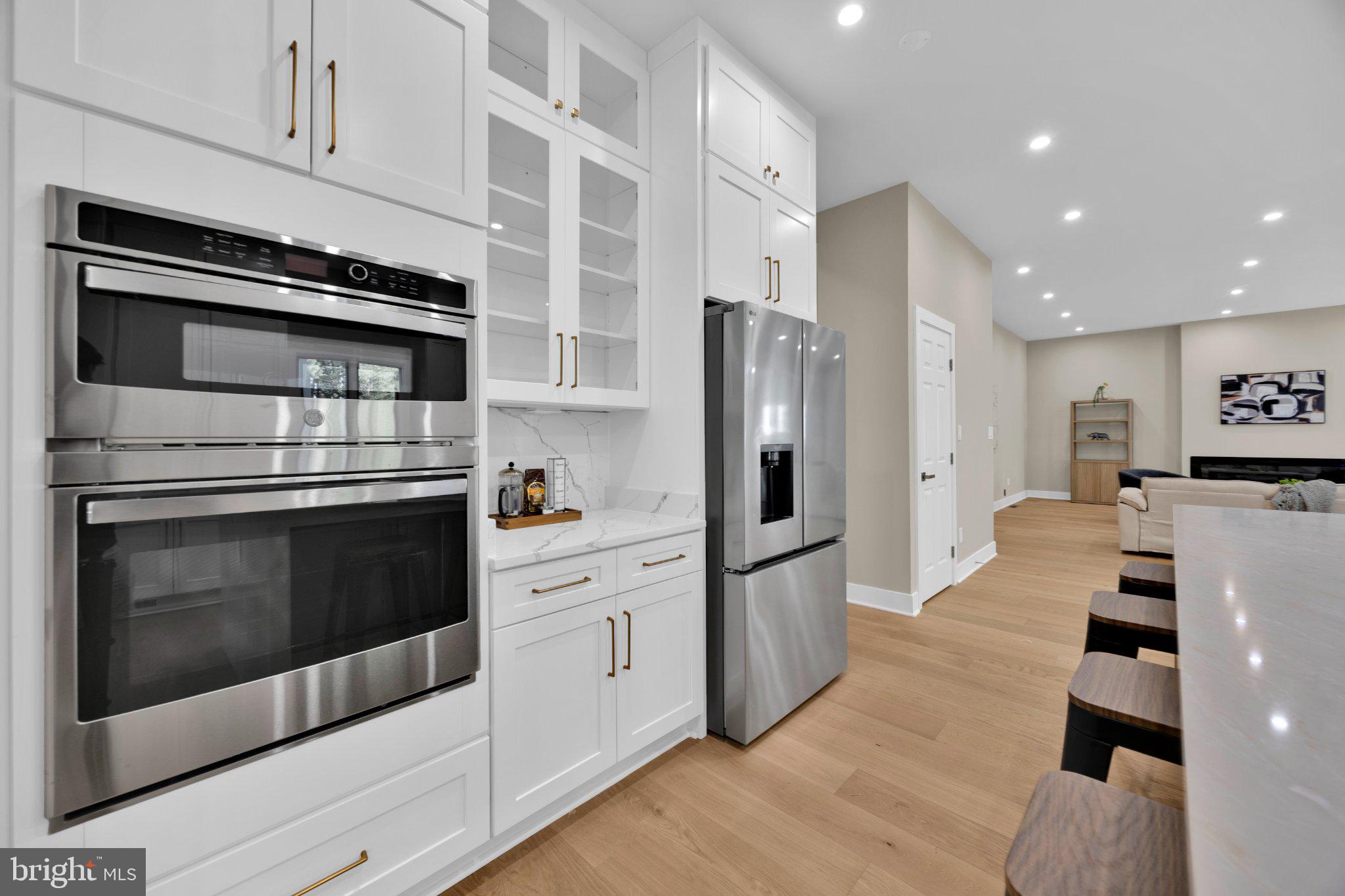 BURNHAM HILLS - Residential