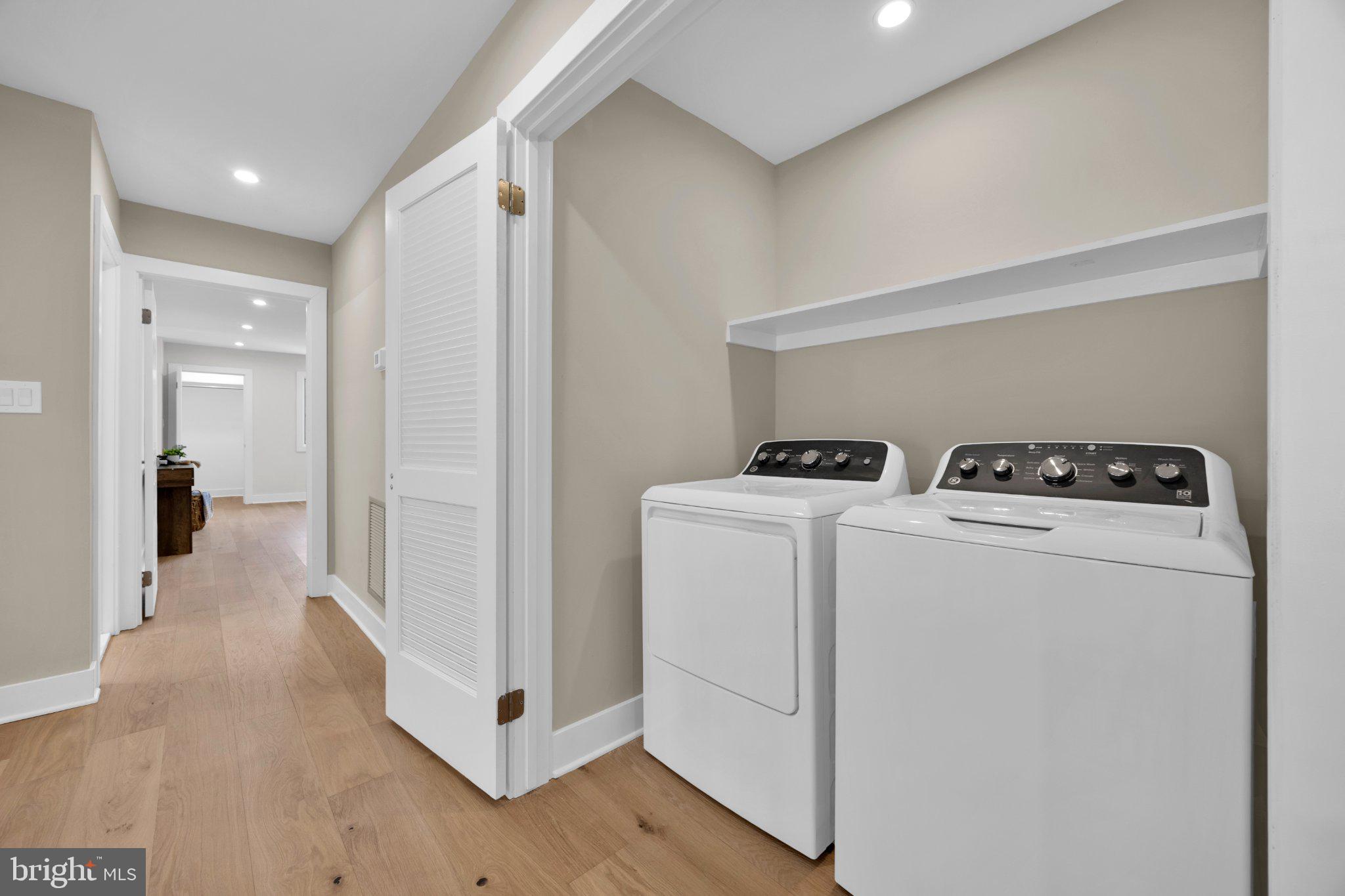 BURNHAM HILLS - Residential