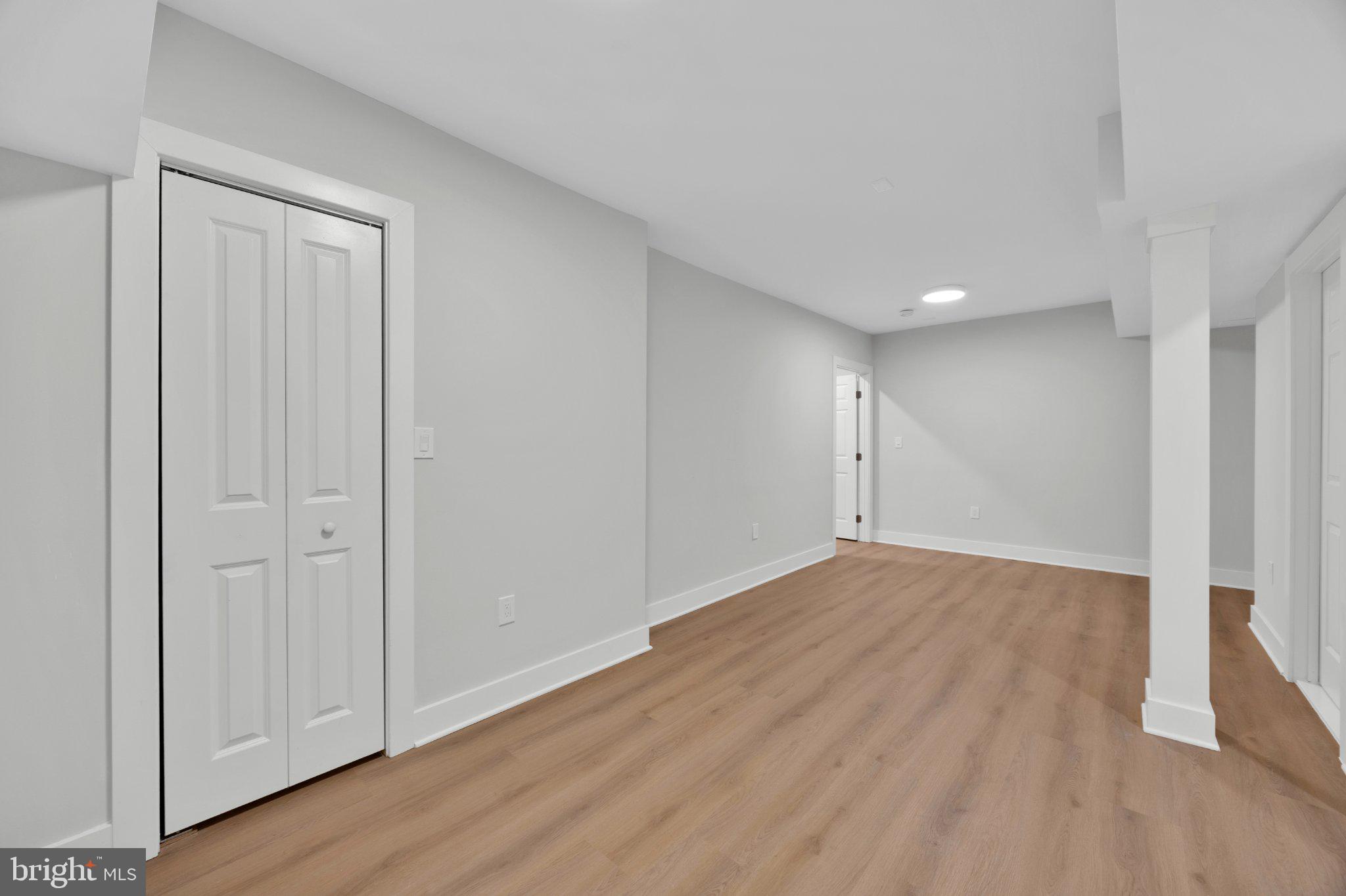 BURNHAM HILLS - Residential