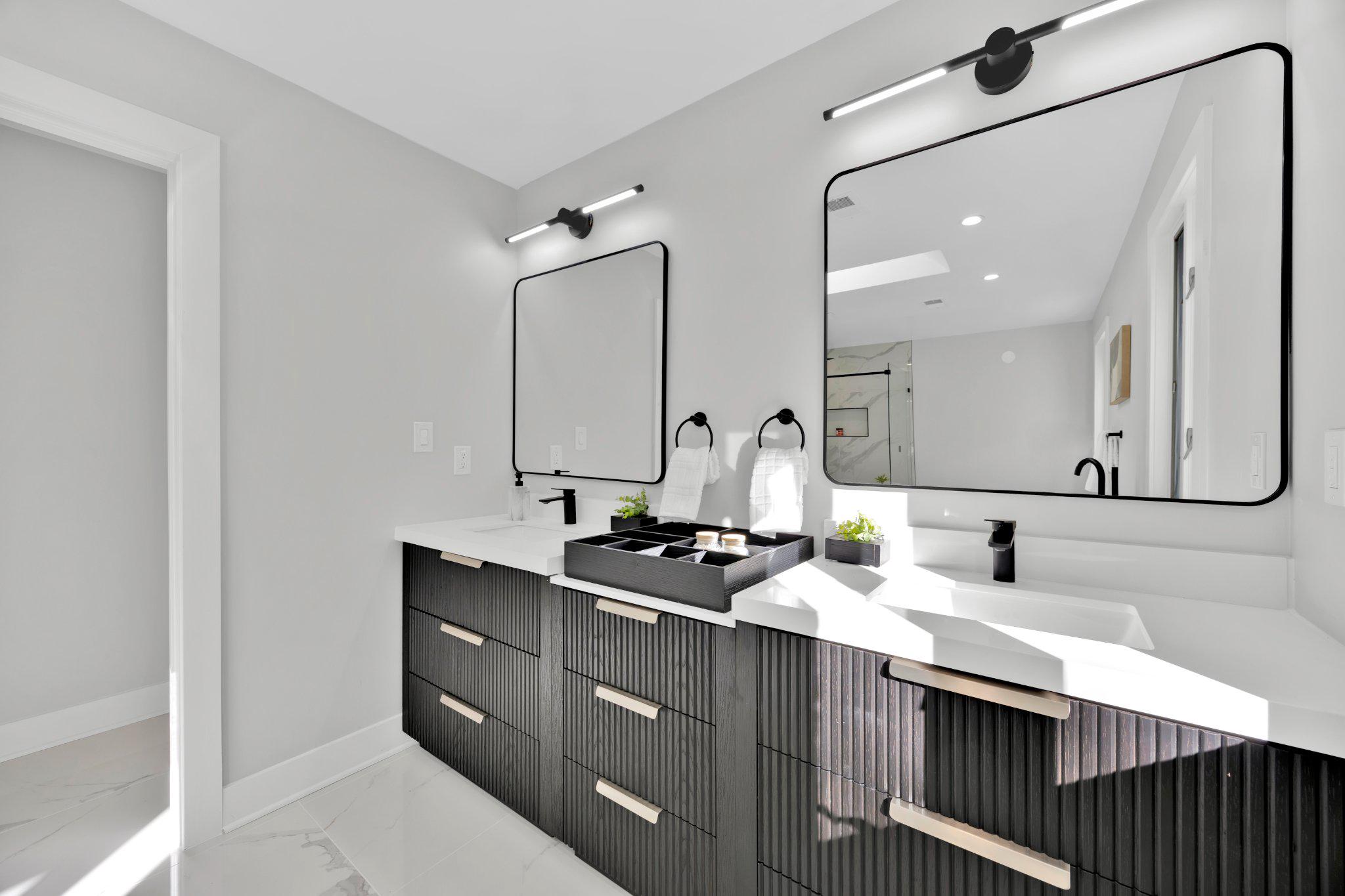 BURNHAM HILLS - Residential