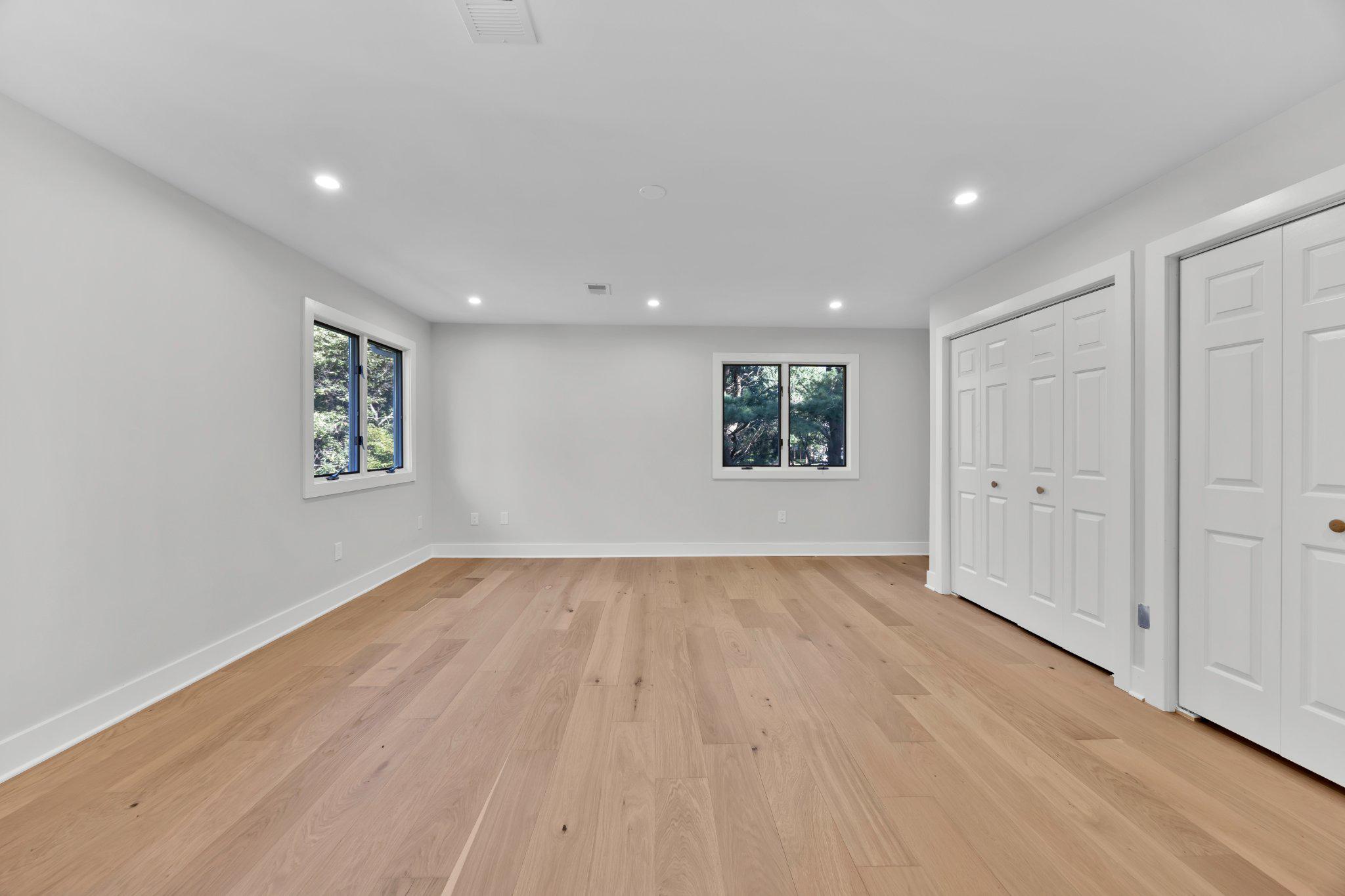 BURNHAM HILLS - Residential