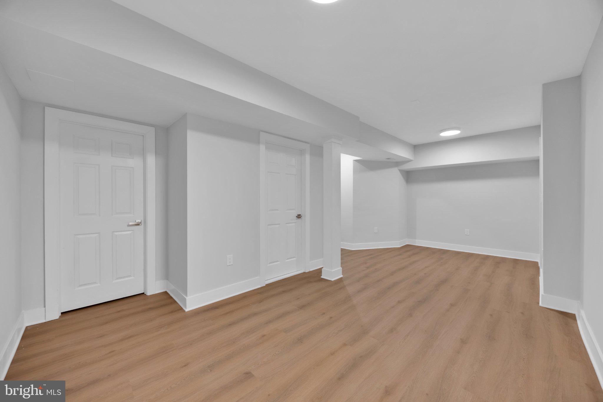 BURNHAM HILLS - Residential