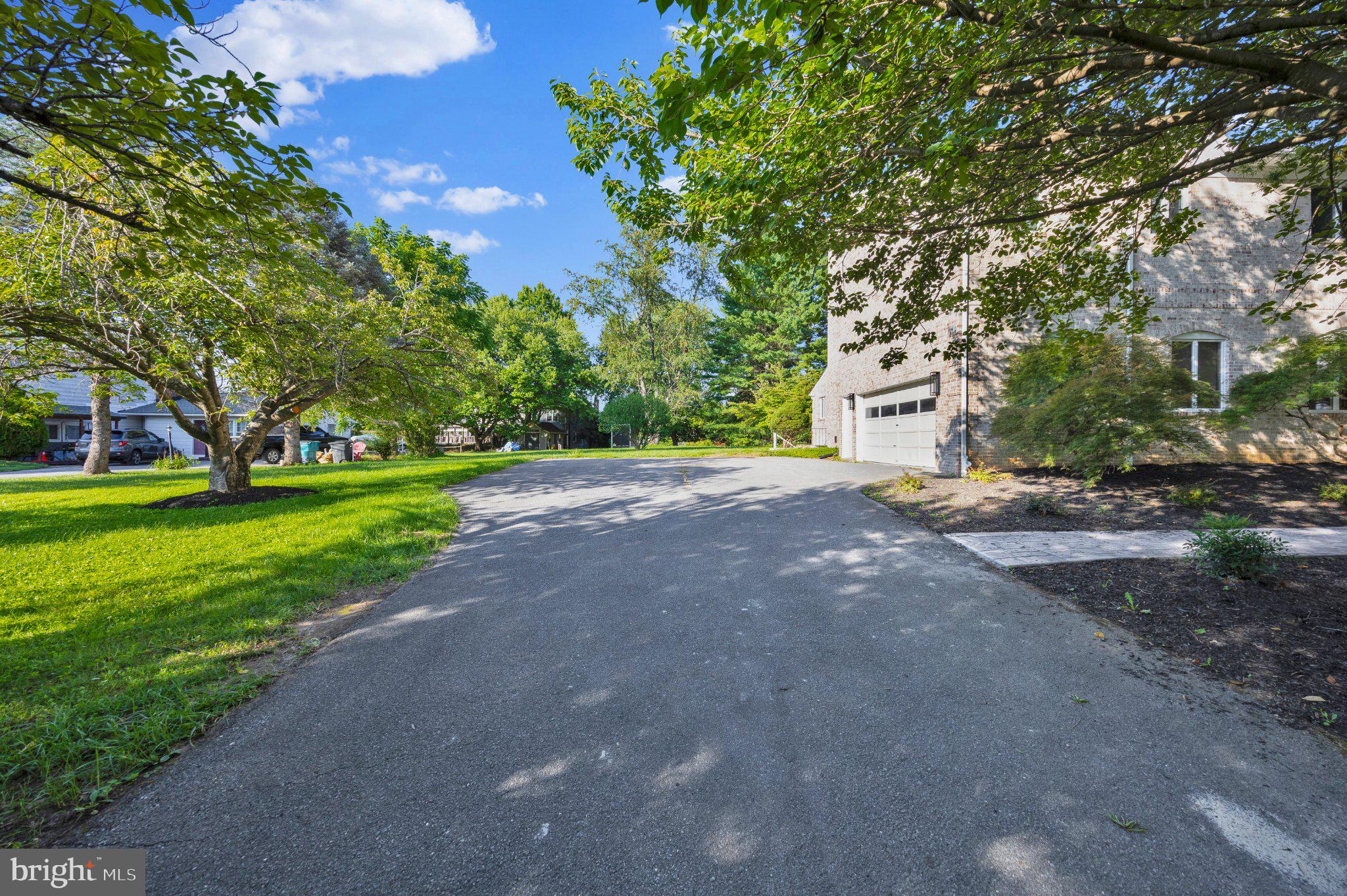 BURNHAM HILLS - Residential