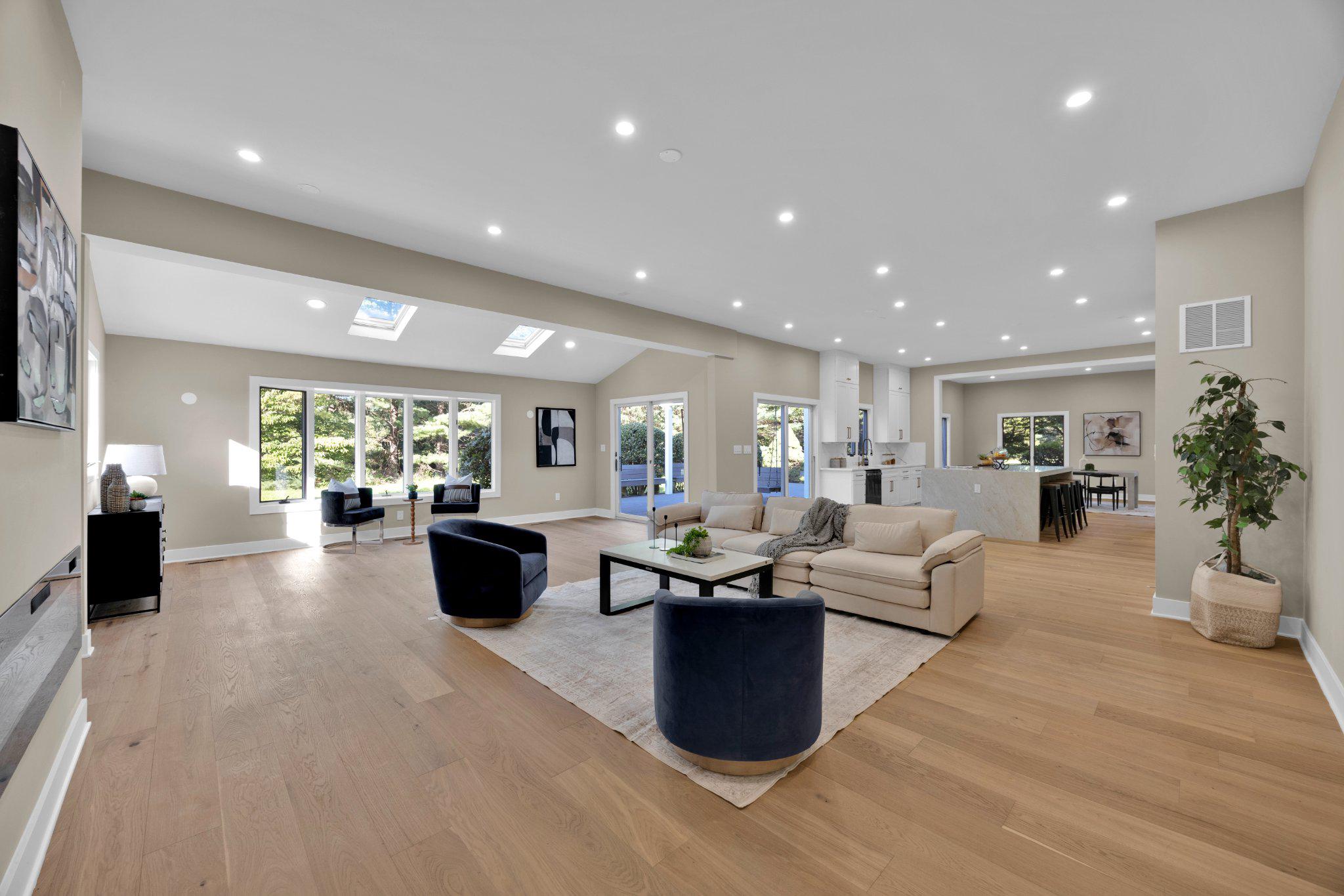 BURNHAM HILLS - Residential