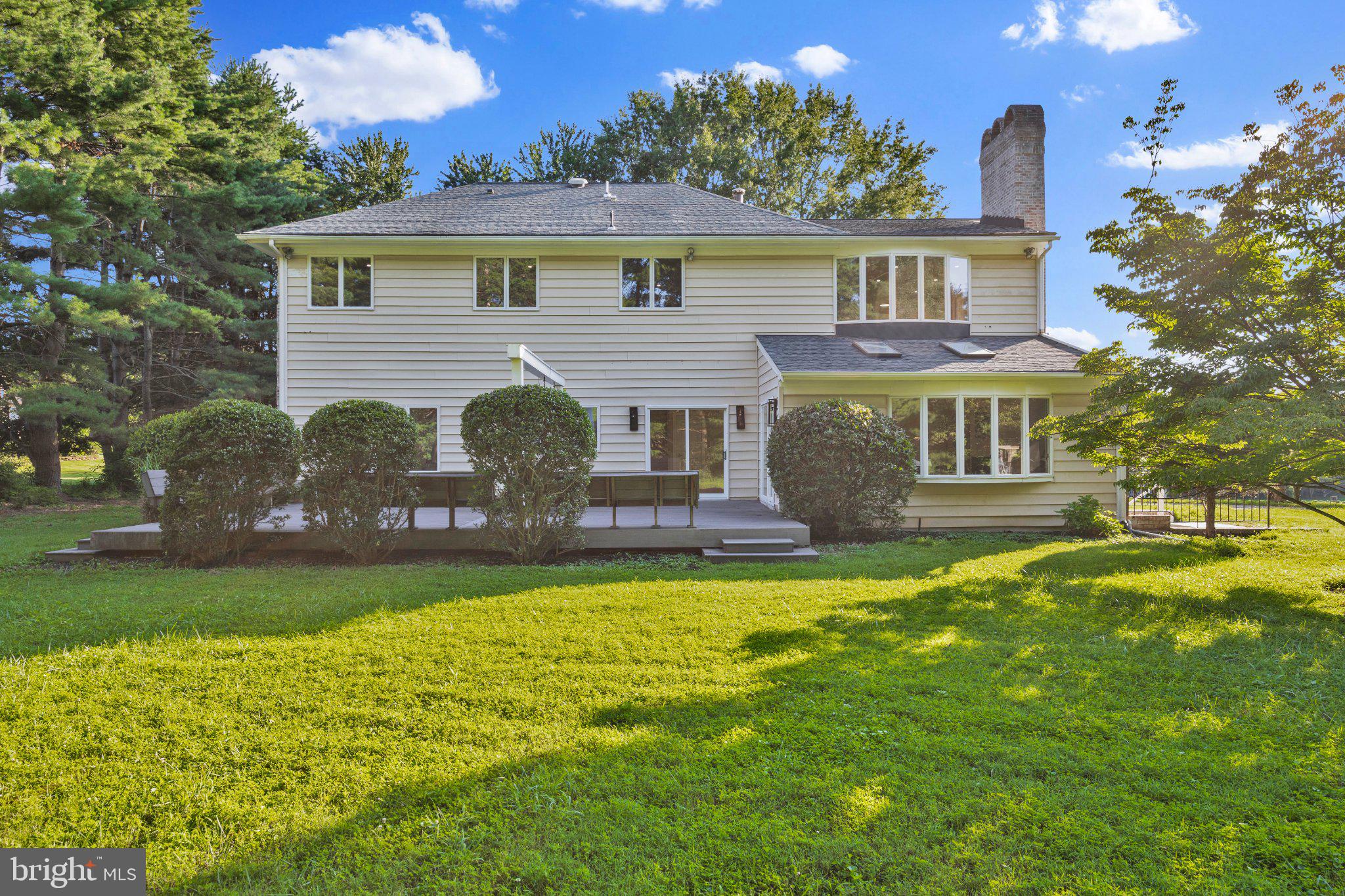 BURNHAM HILLS - Residential