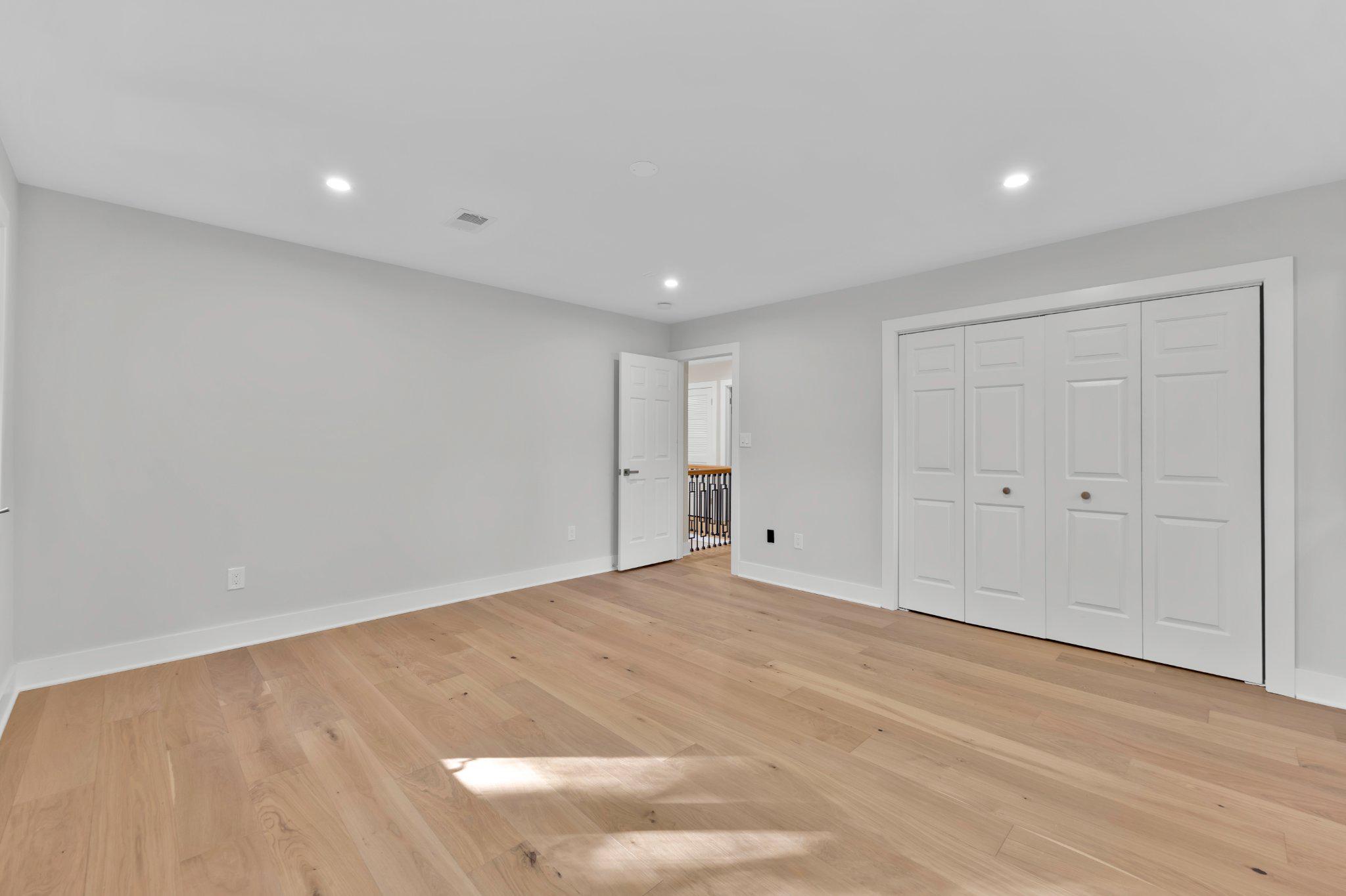 BURNHAM HILLS - Residential