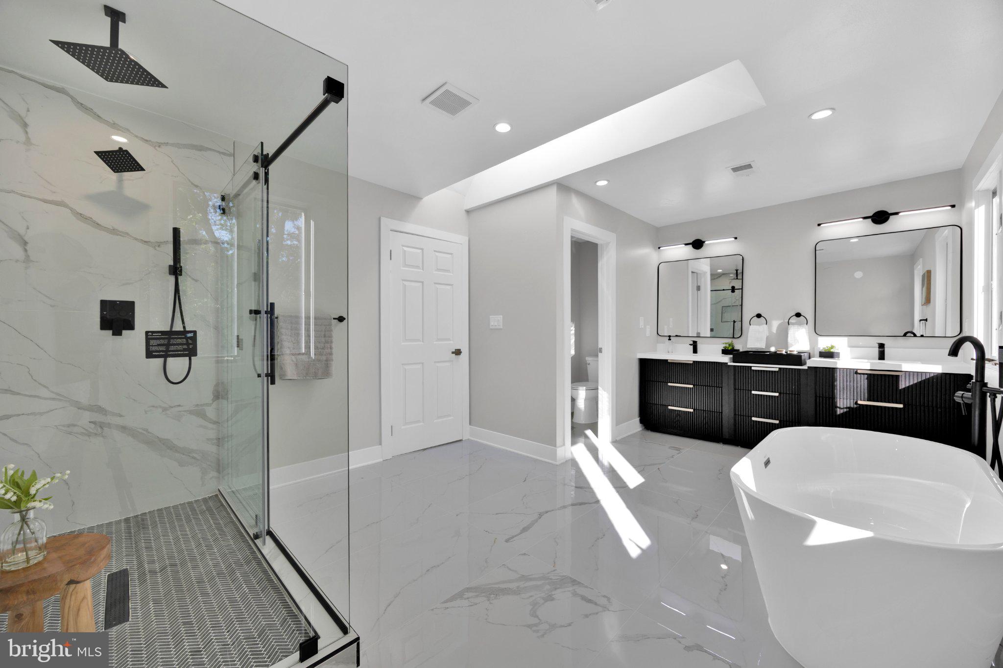 BURNHAM HILLS - Residential