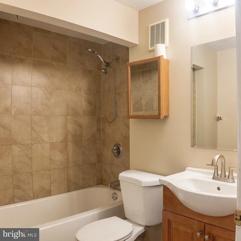 GLEN ORA-PLAT FOURTEEN-P - Residential