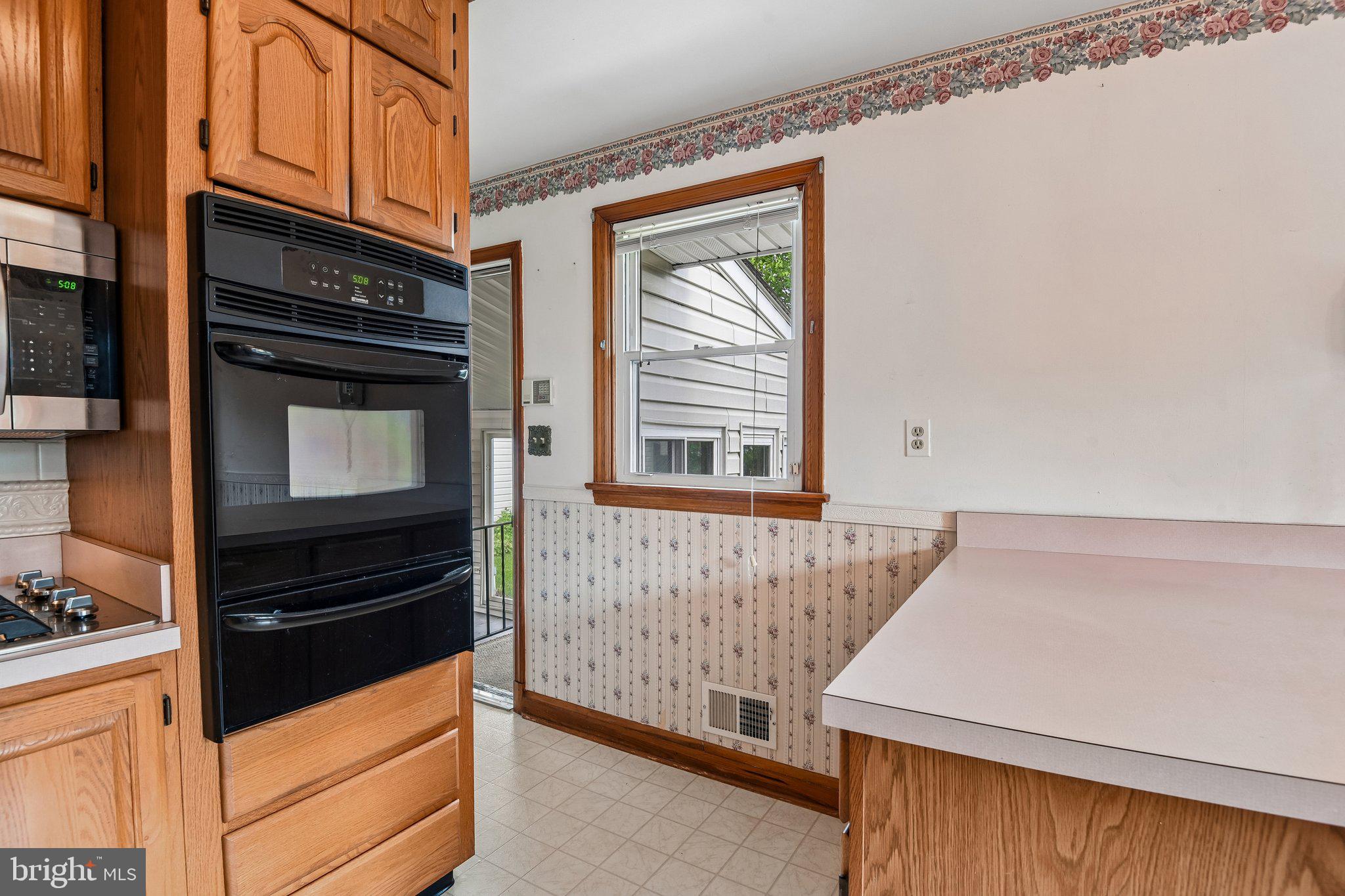 ARUNDEL GARDENS - Residential