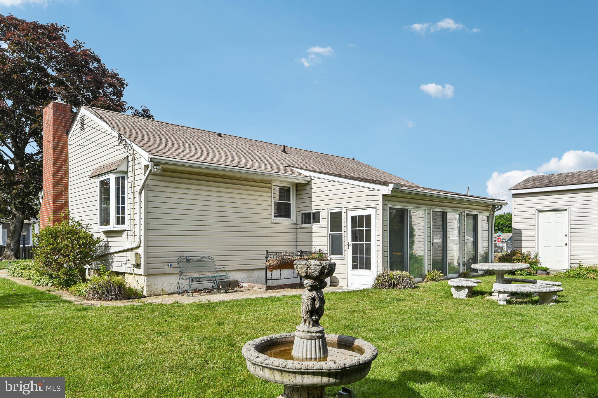 ARUNDEL GARDENS - Residential