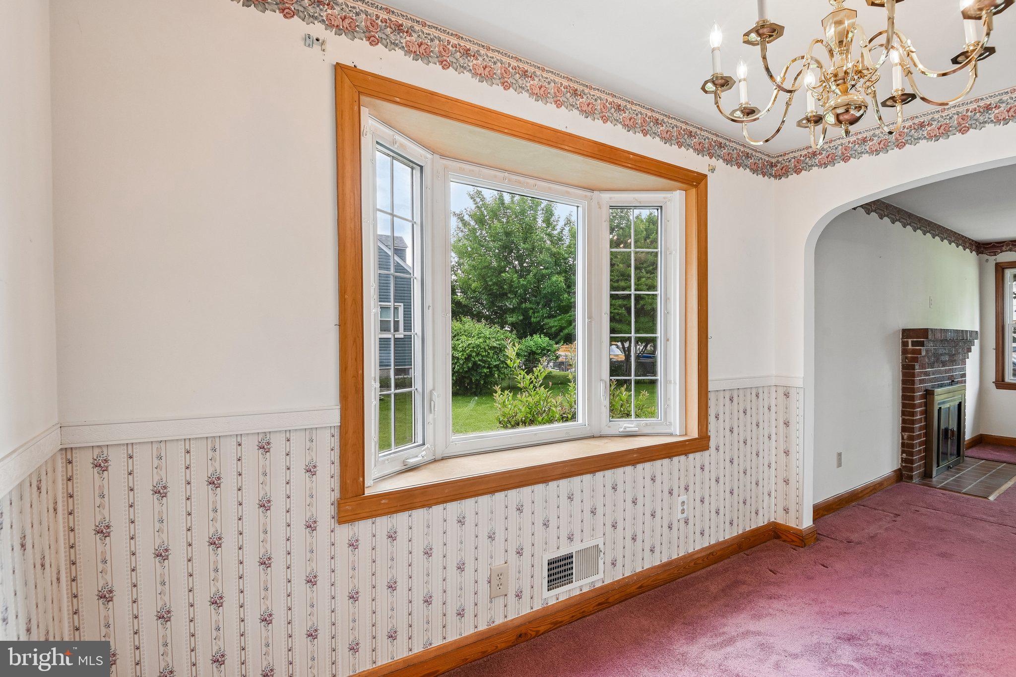 ARUNDEL GARDENS - Residential